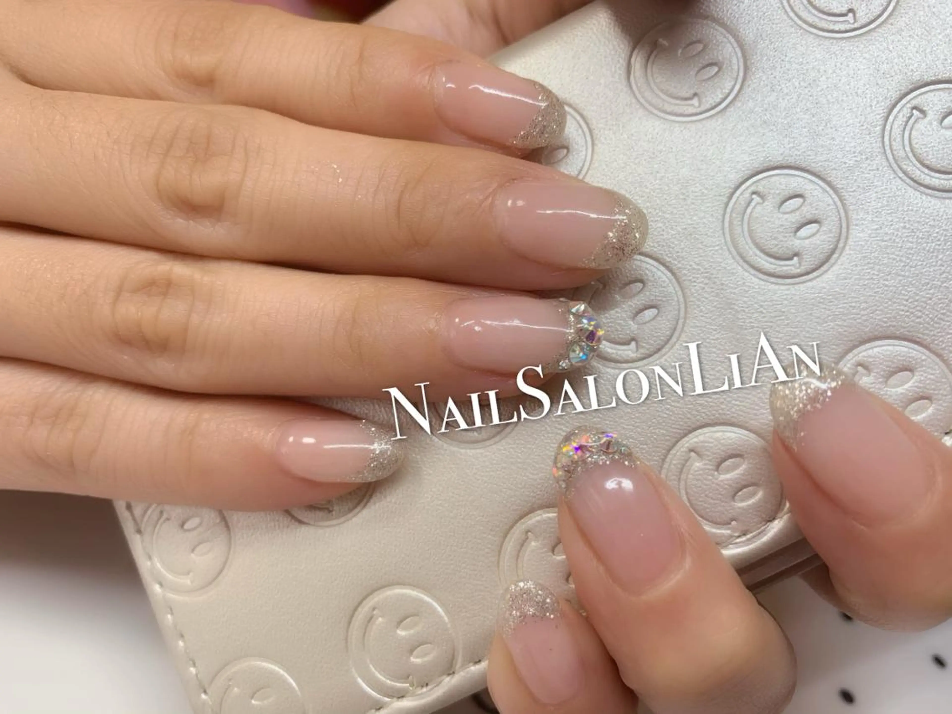 ネイル アートネイル 持ち込み シンプルネイル ストーンネイル NailSalon LiAnのネイルデザイン