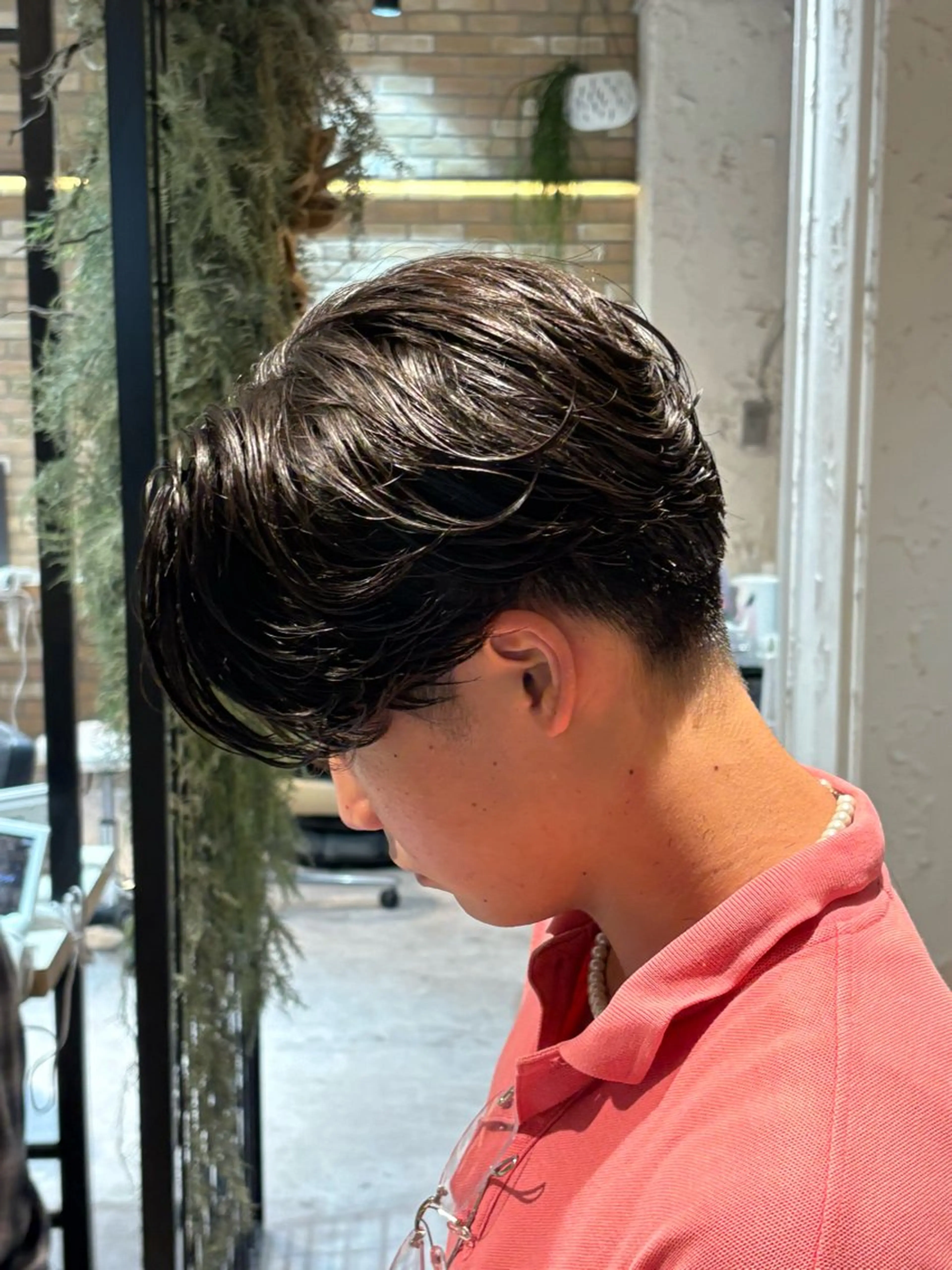 ショート パーマ メンズ メンズパーマ ニュアンスパーマ カット パーマ ヘッドスパ フェザー/シャドウ/ 酸性ストレートのヘアスタイル