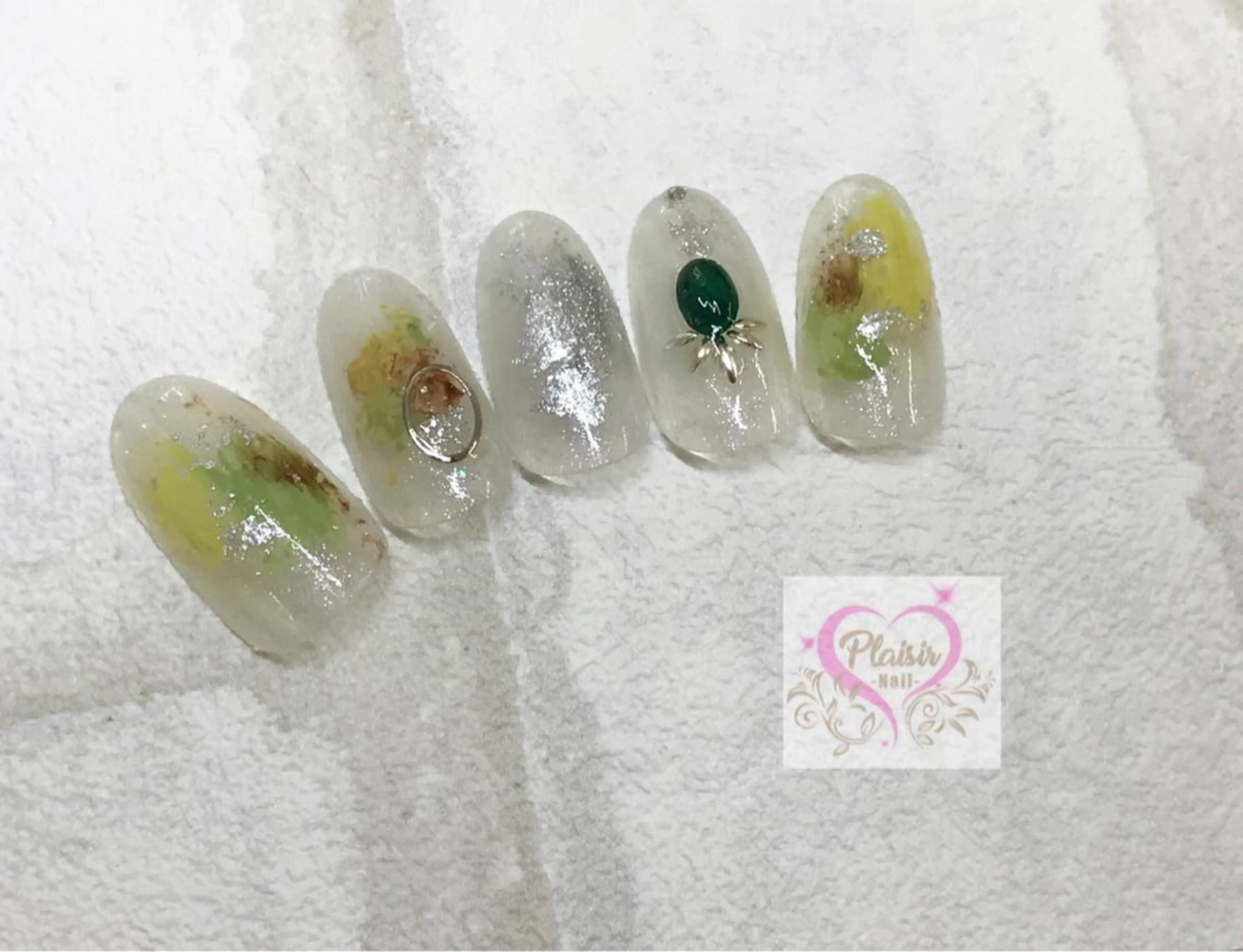 ネイル 山崎 みゆきのネイルデザイン