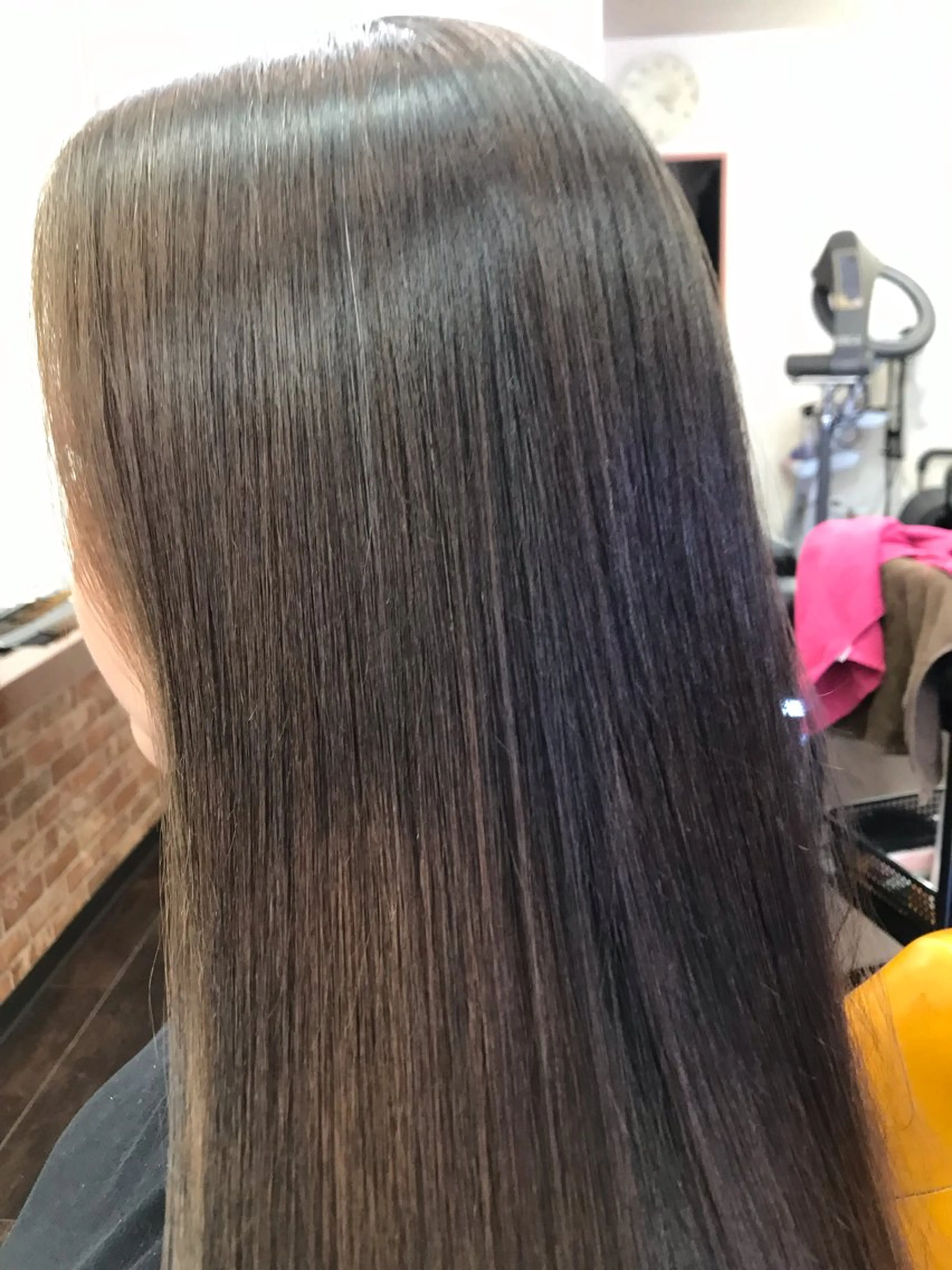 セミロング パーマ 桧山 真のヘアスタイル