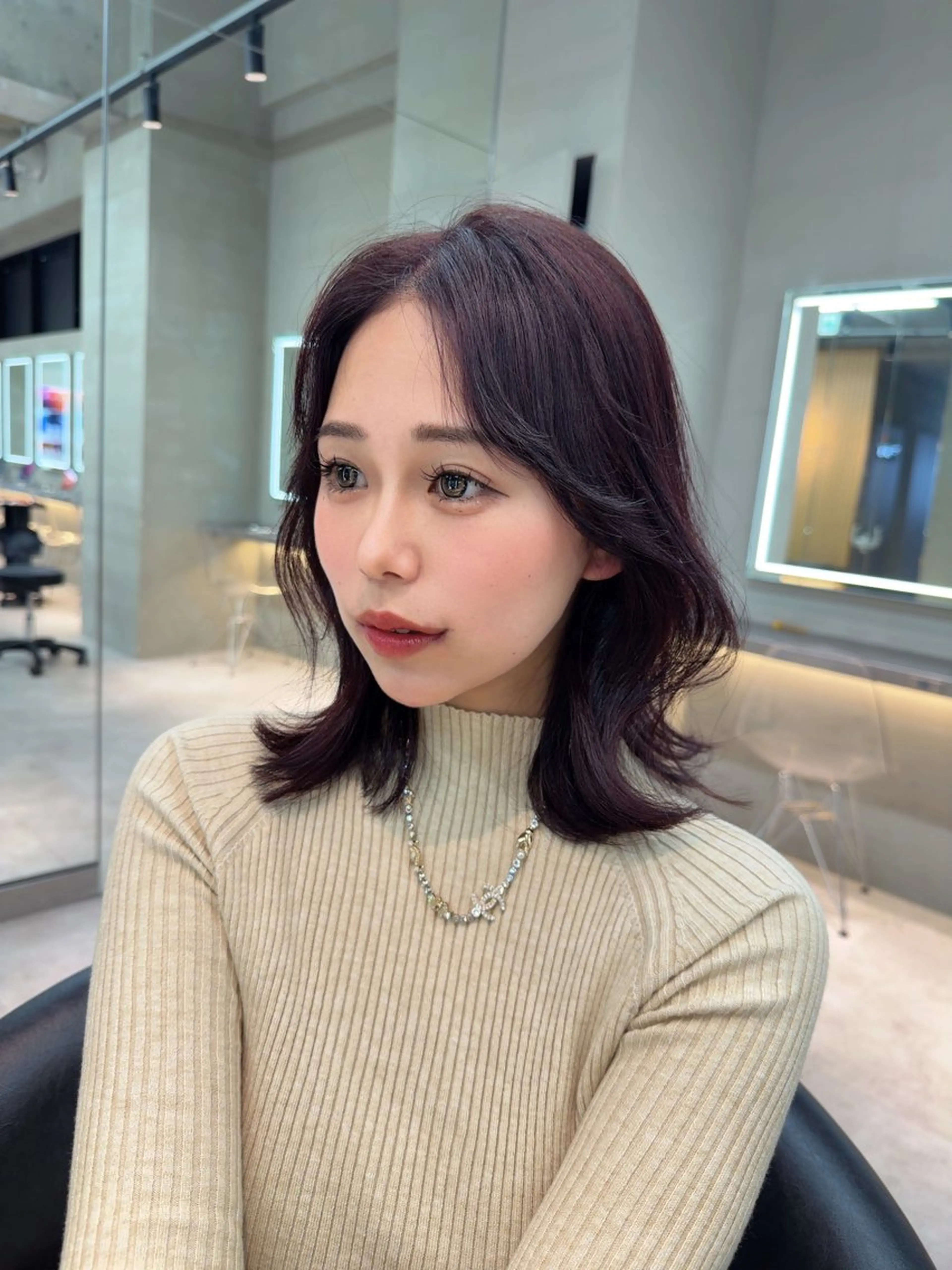 ミディアム 韓国ヘア/レイヤー Londエレンのヘアスタイル