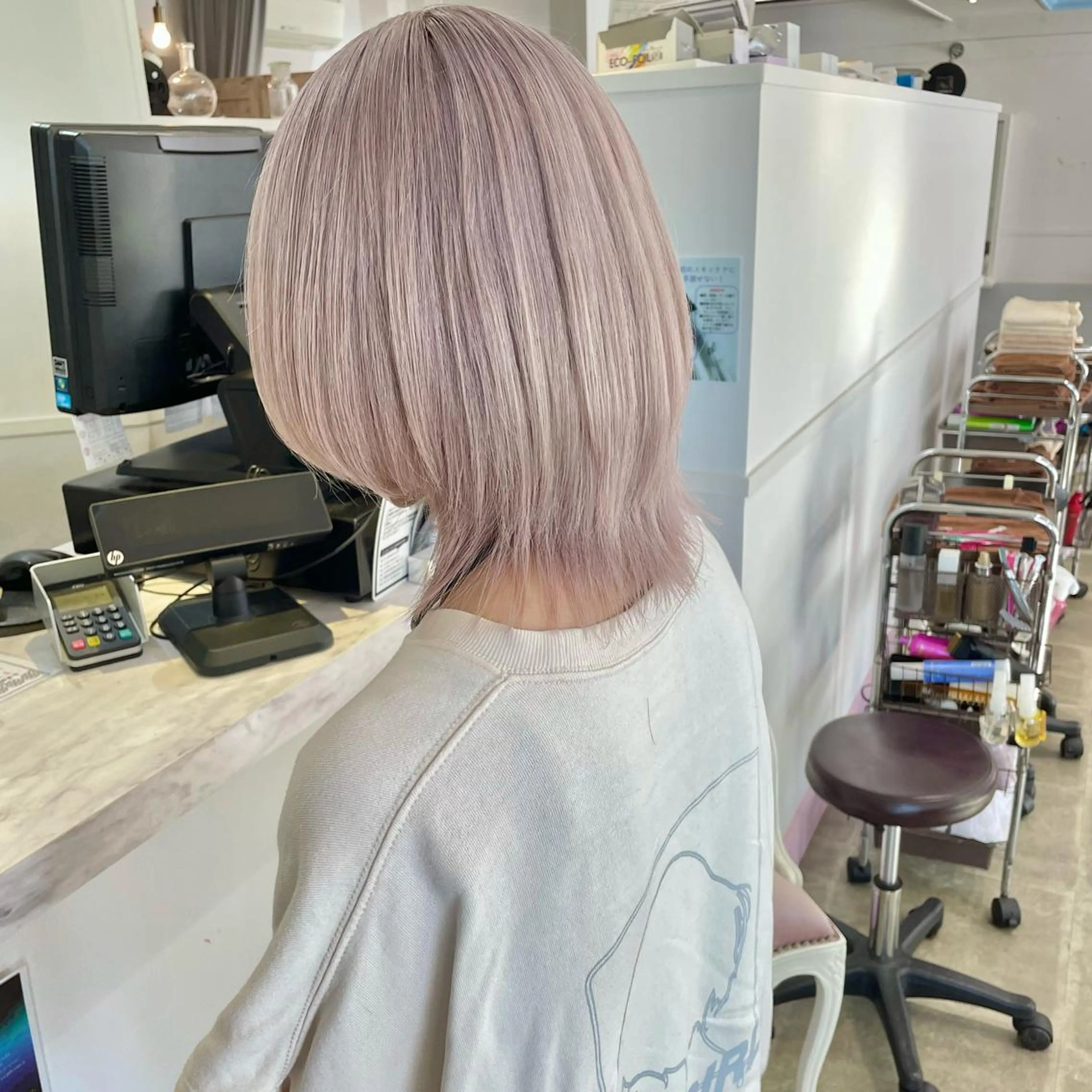 ショート ヘアカラー トリートメント Lit所属・Lit.豊橋 夏目のヘアスタイル