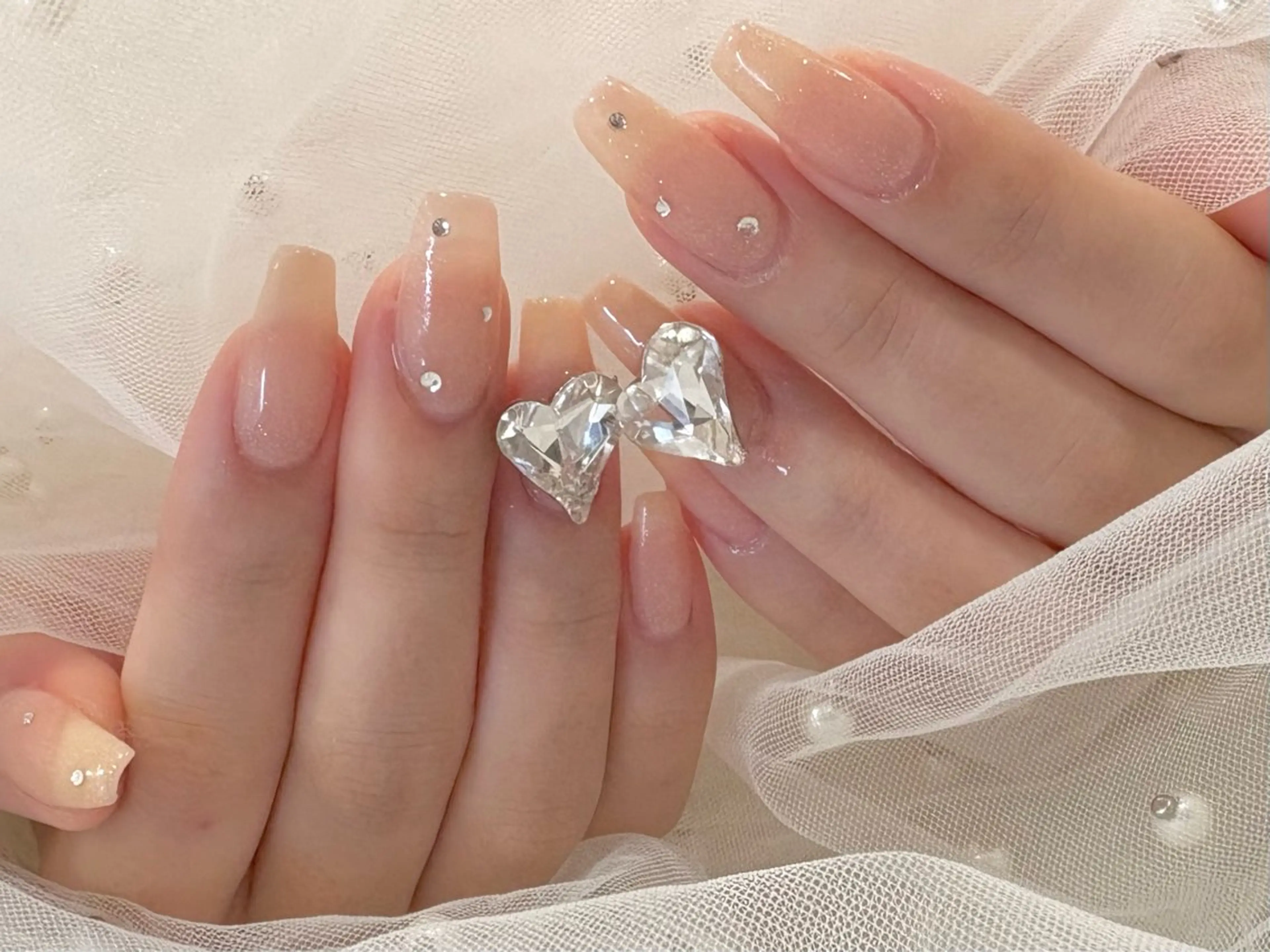 ミディアム 韓国風ヘア ハンドネイル NAIL SALON FLOR所属・ワンホンネイル/ 韓国ネイルMAKIのネイルデザイン