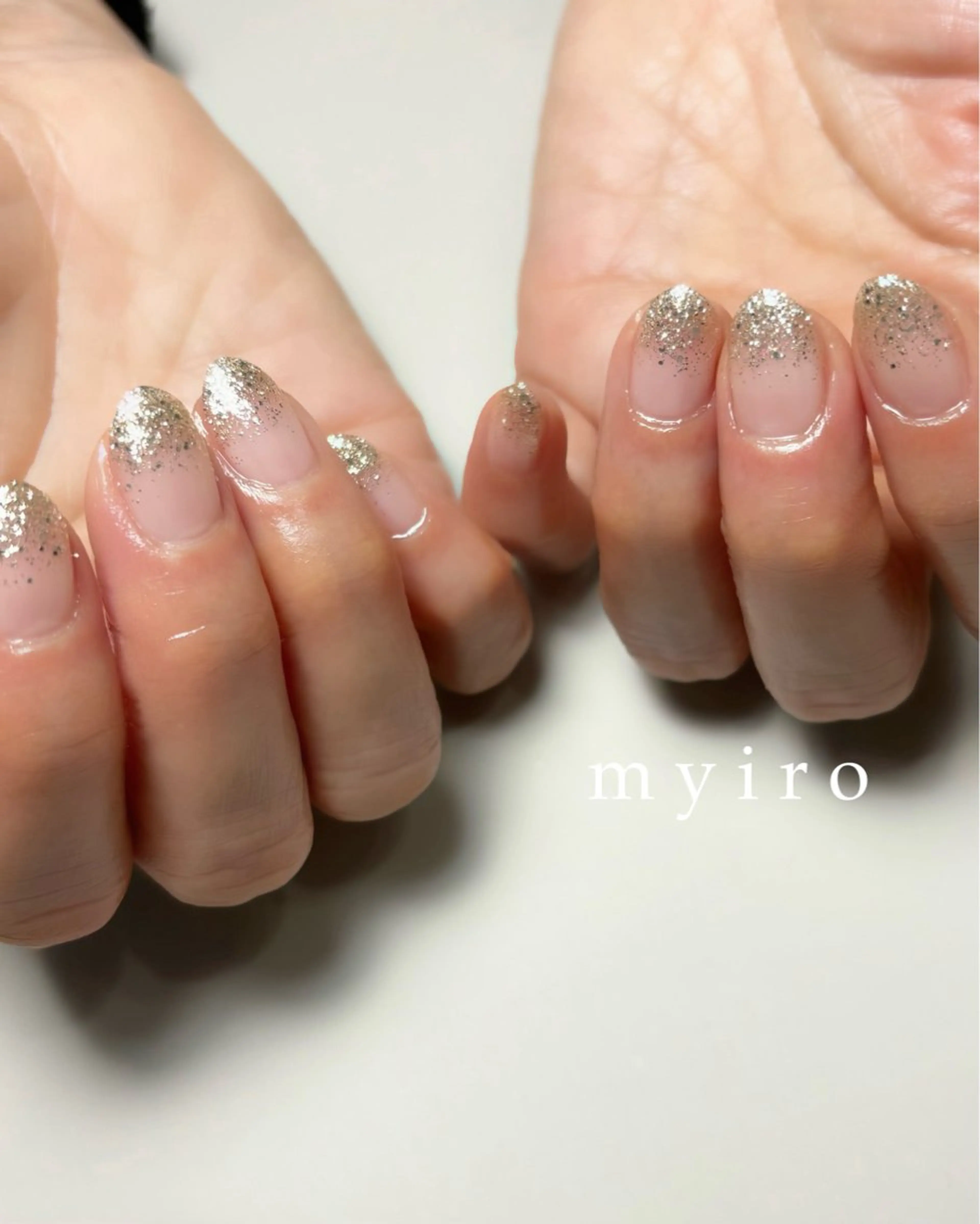 ネイル グラデーション ラメ(グリッター) ラメグラデーション ハンドネイル myiro【マイロ】 林のネイルデザイン