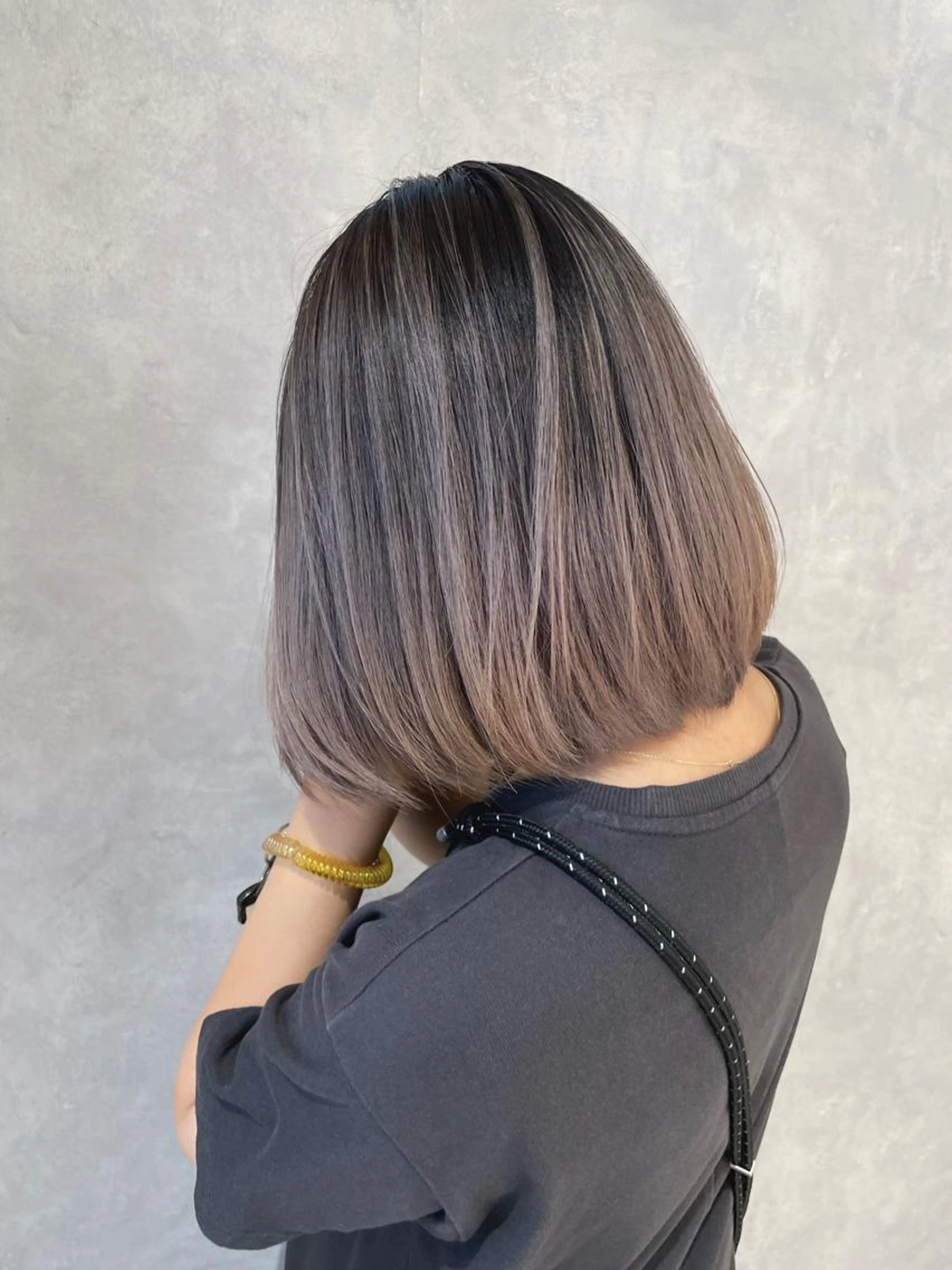 ハイライトorグラデーションorバレイヤージュ+トリートメント（鎖骨下ロング料金+1000円）の写真