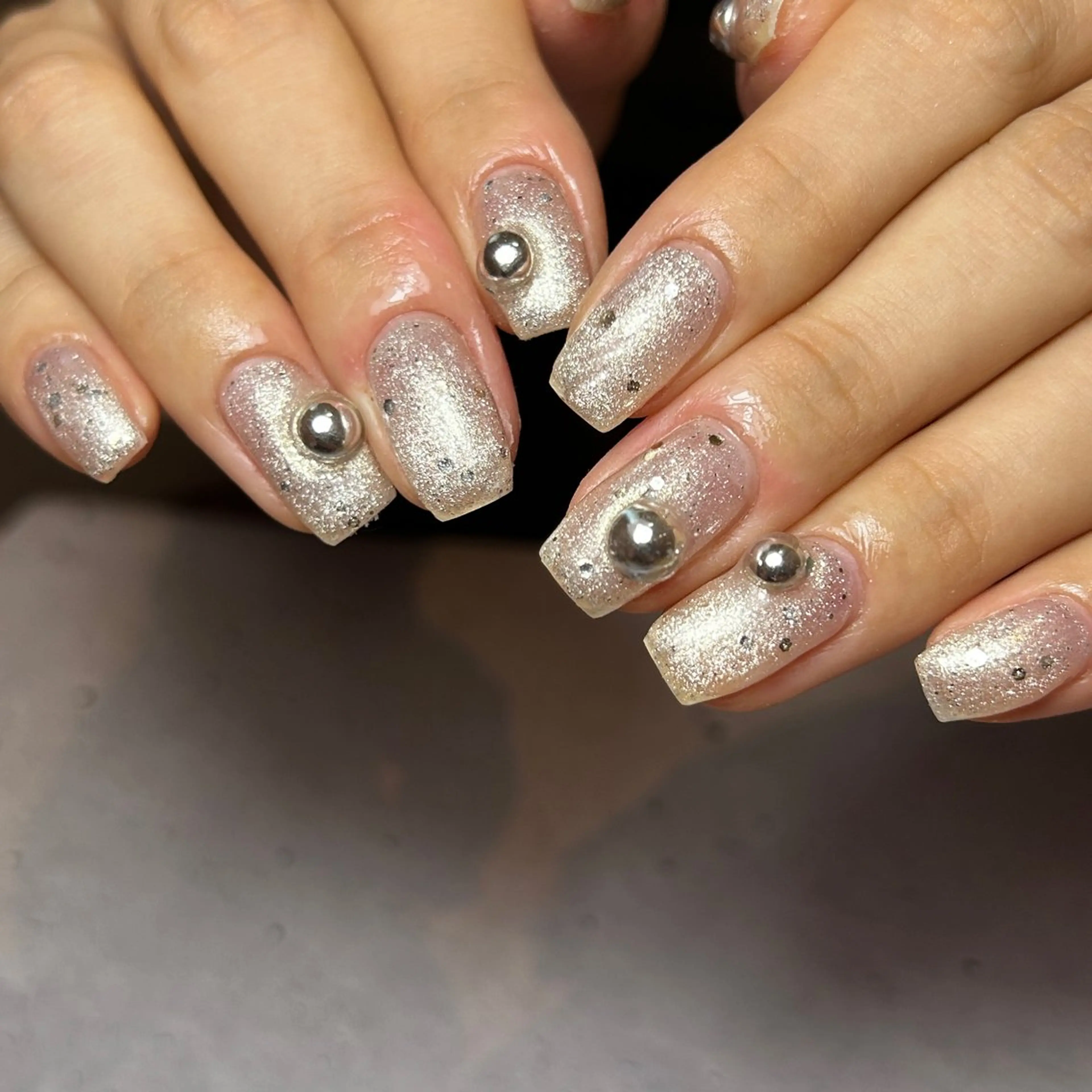 ネイル フラッシュネイル ラメ(グリッター) マグネットネイル ハンドネイル sii.nail uraraのネイルデザイン