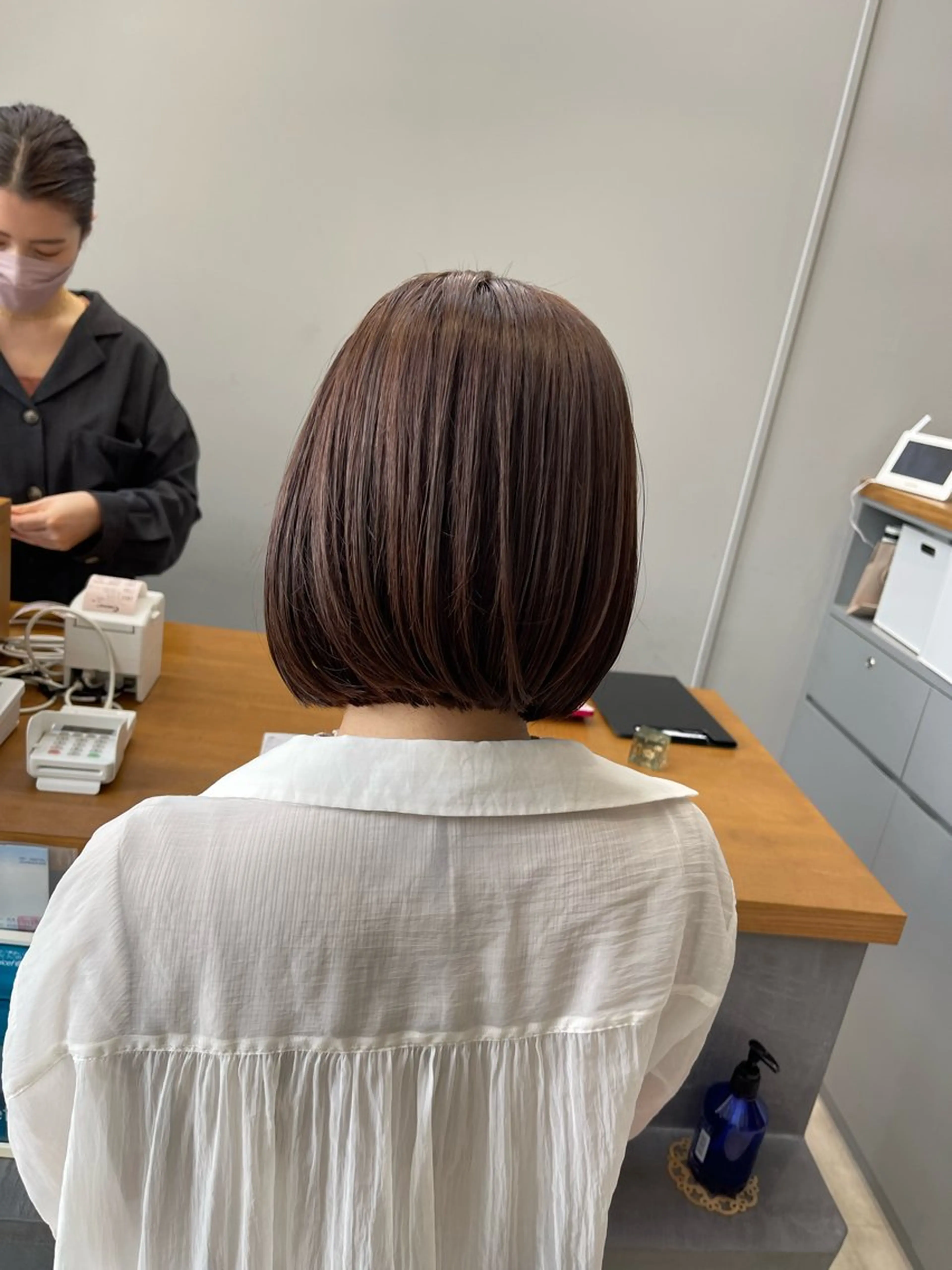 ショート ボブ 外ハネヘア カット ヘアカラー トリートメント 石原圭悟 /ショート/艶カラーのヘアスタイル