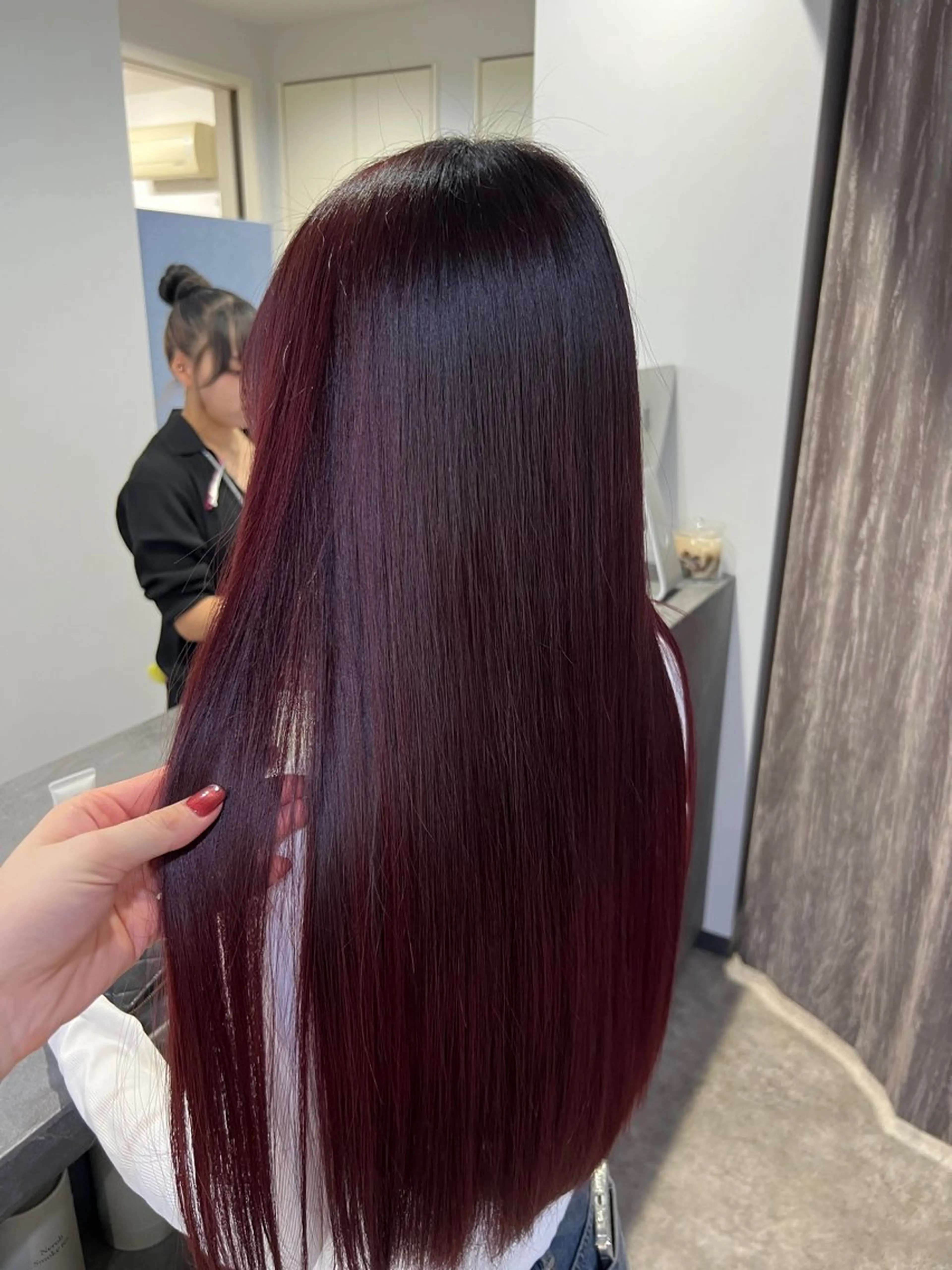 ロング 宮城 萌のヘアスタイル