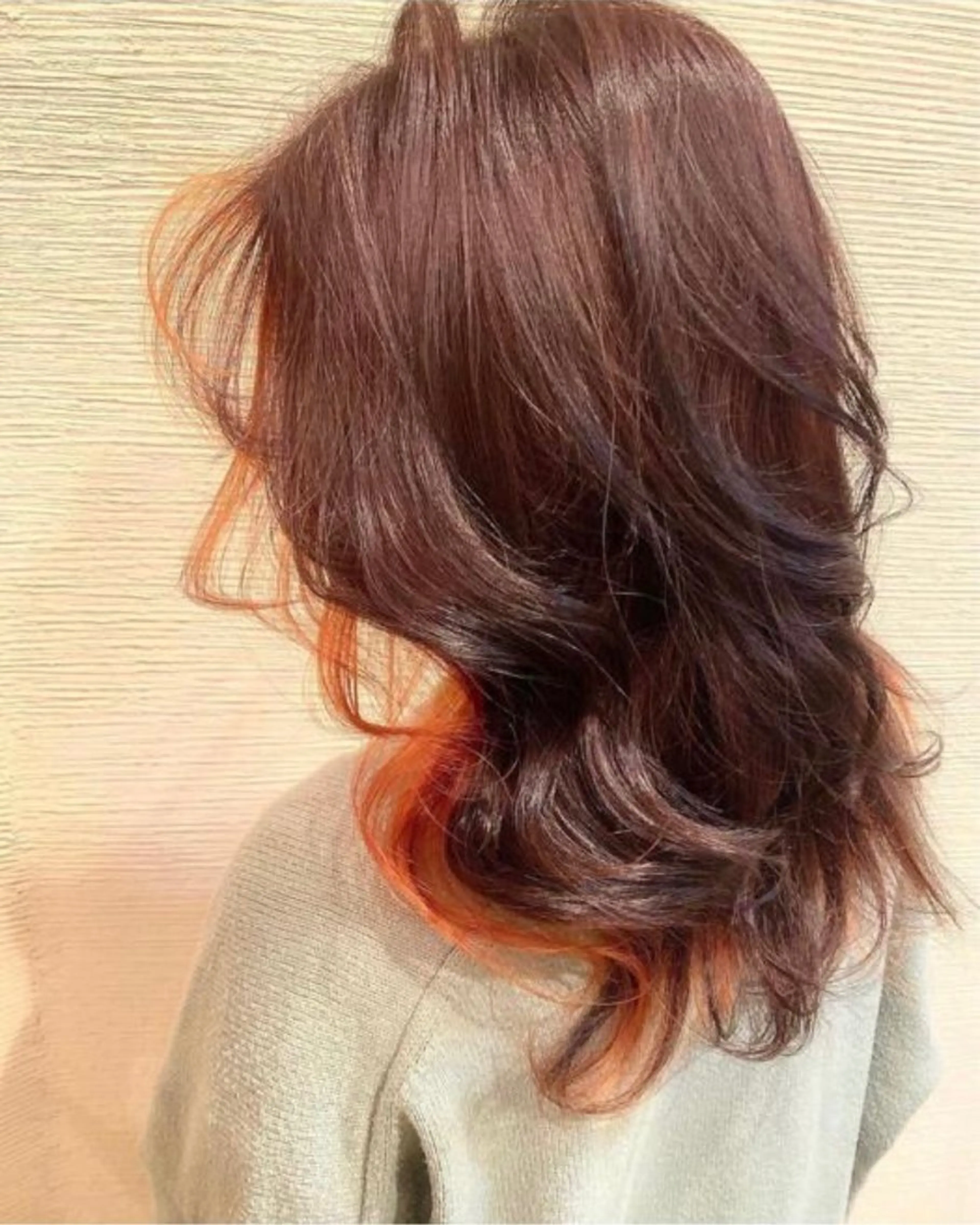 カラー オレンジ 中村 朱里のヘアスタイル