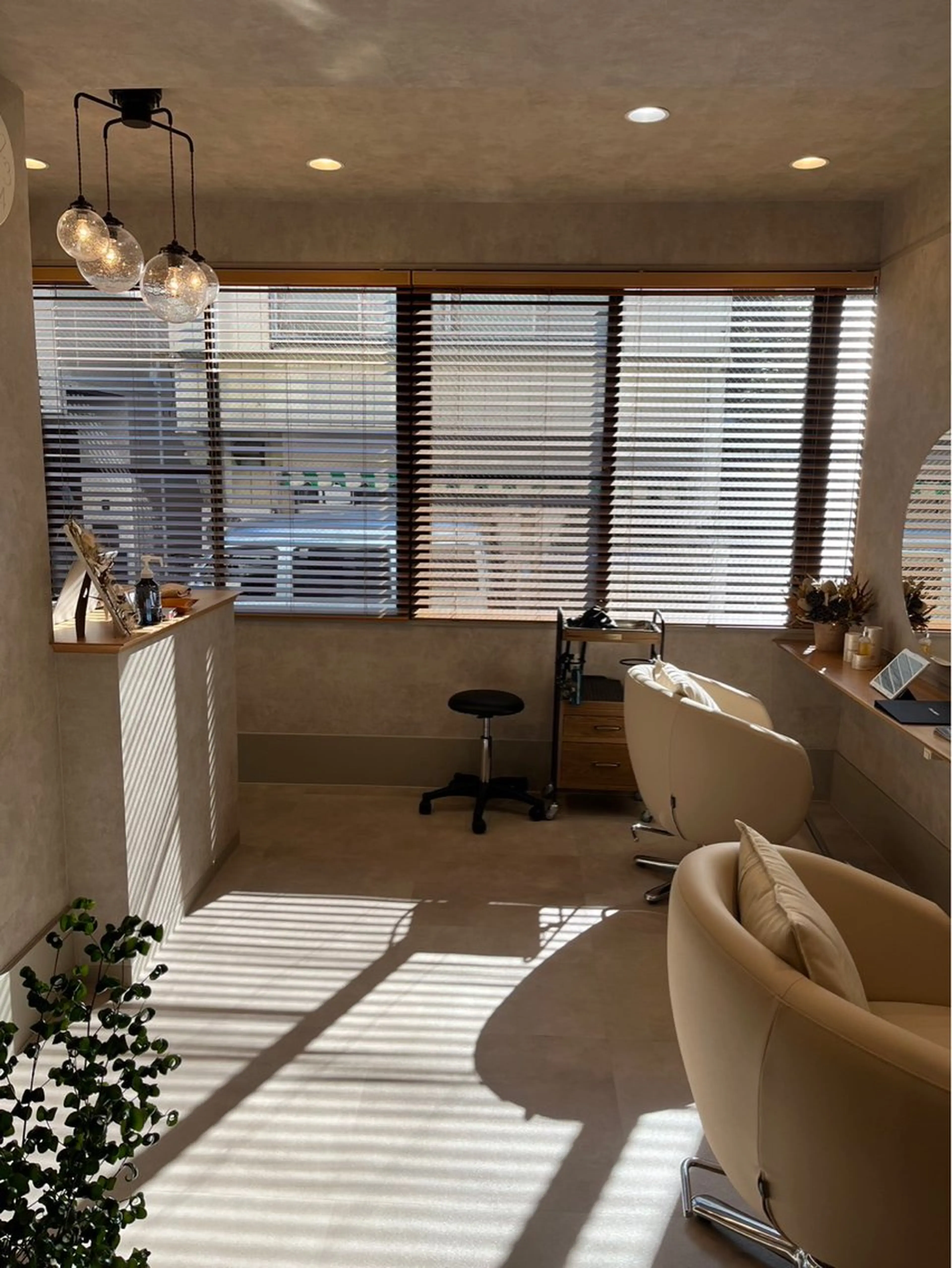 高橋友里亜 /フリーランスのヘアスタイル