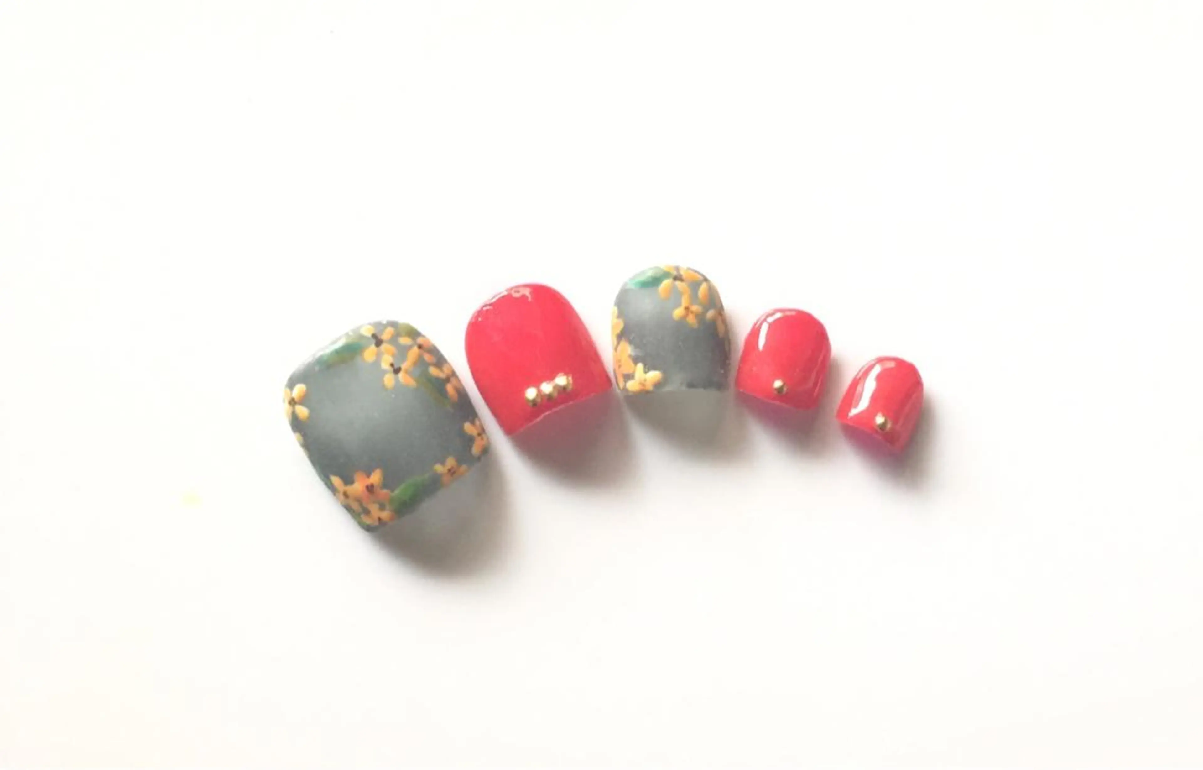 ネイル フットネイル TRAM-nail moriizumiのネイルデザイン