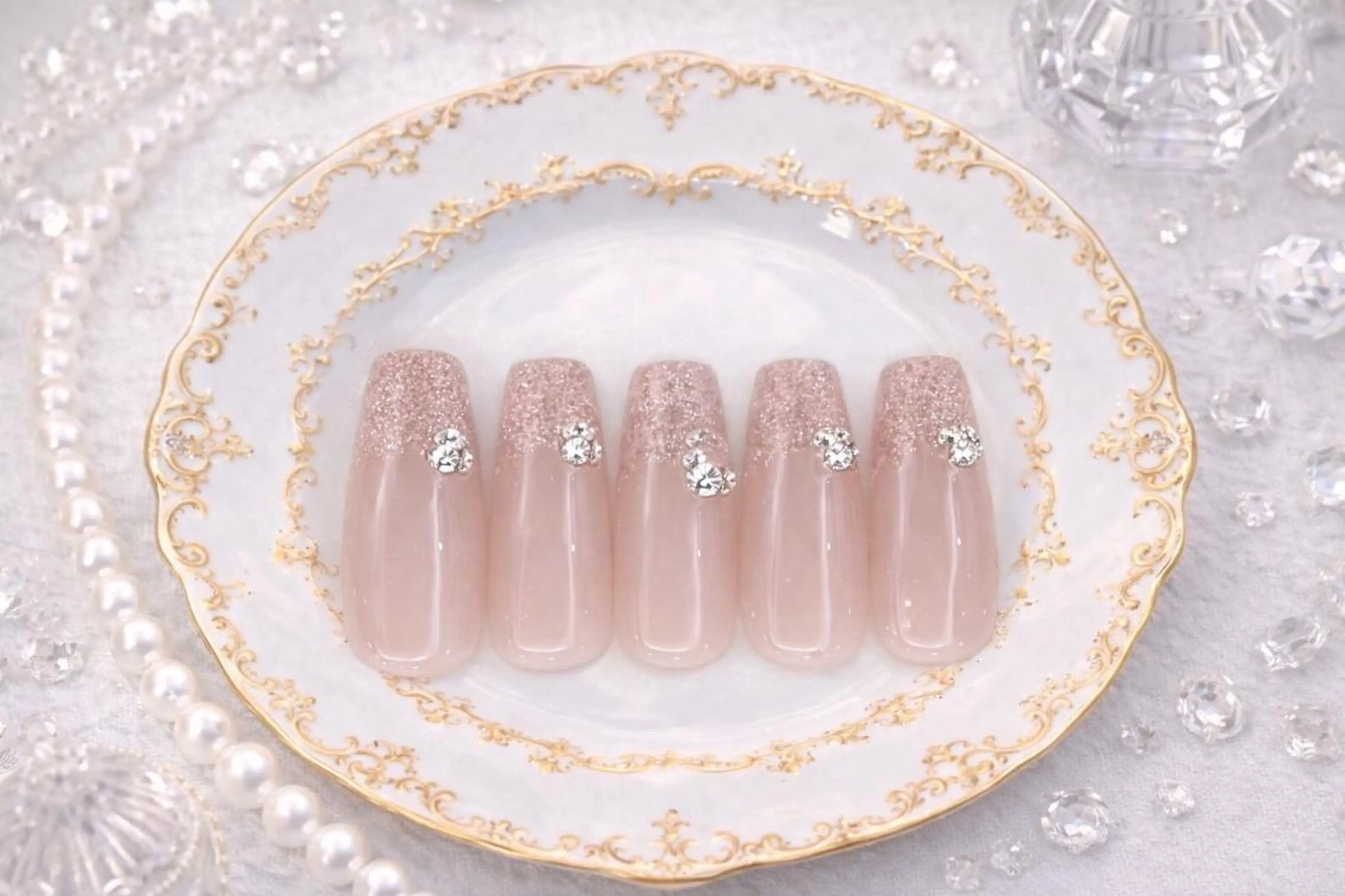 ネイル ❤️💛REBEST 京橋　nailのネイルデザイン