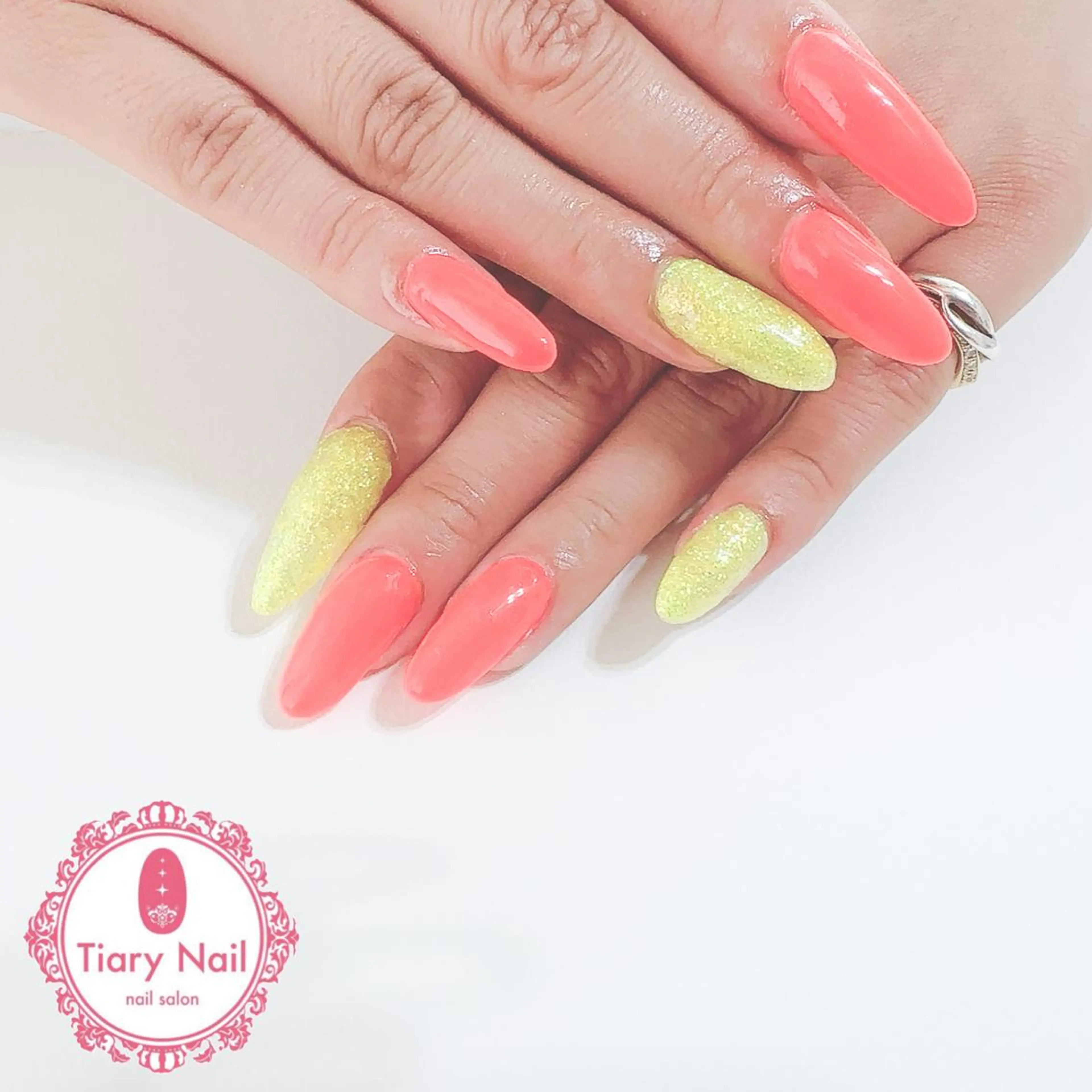 ネイル tiarynail K K🐼のネイルデザイン