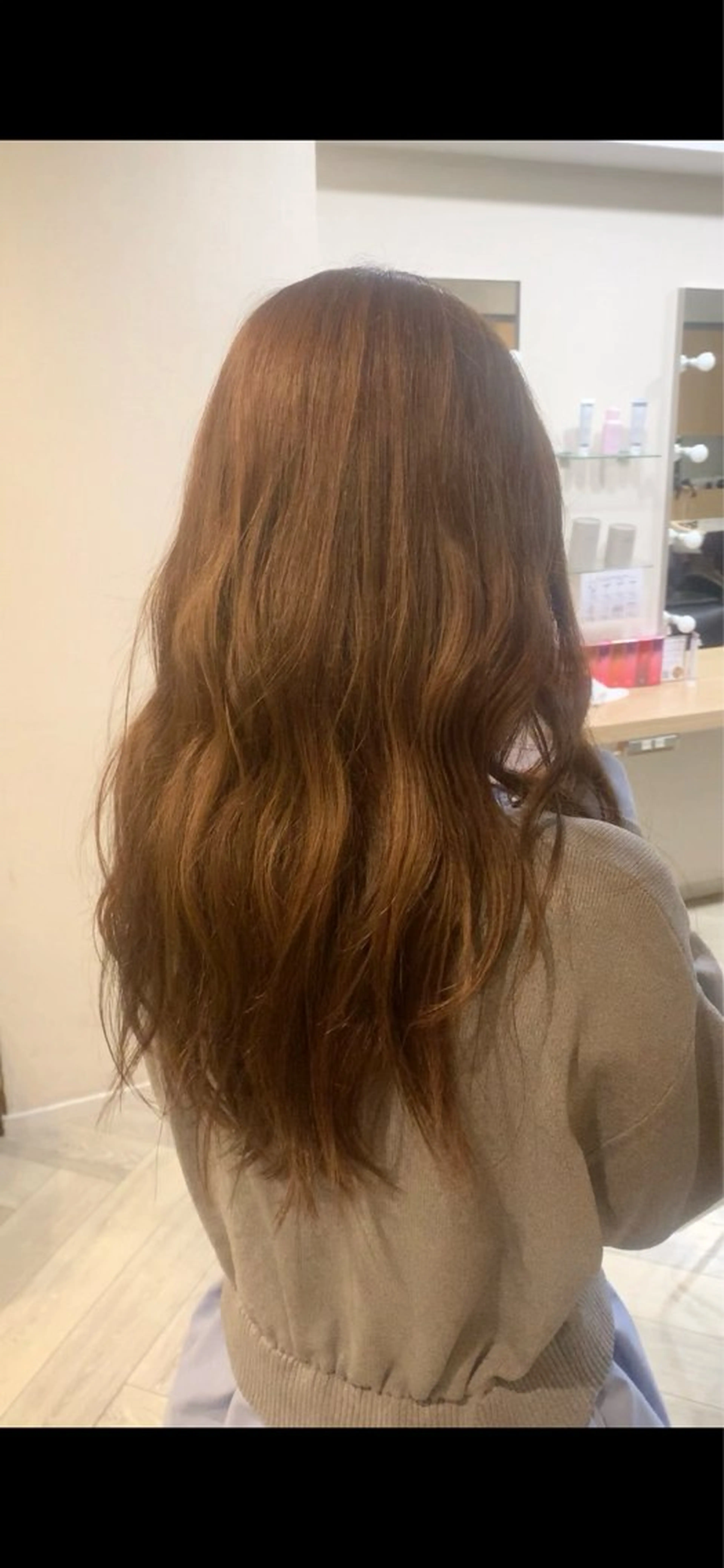 セミロング 伊藤 鳳雅のヘアスタイル