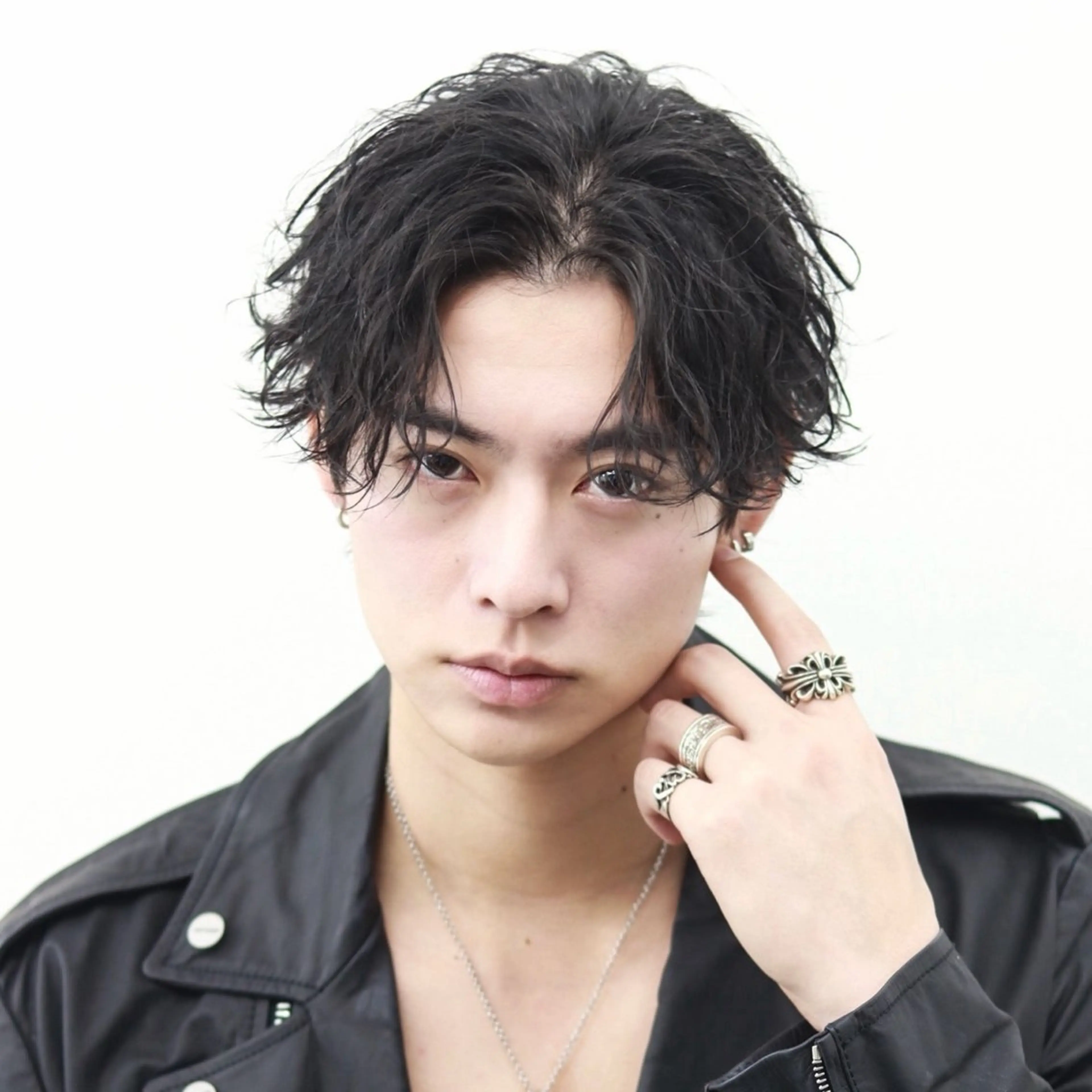 ショート カラー パーマ カット パーマ 🔥メンズ極🔥韓国 シャドウ/波巻き柿崎のヘアスタイル