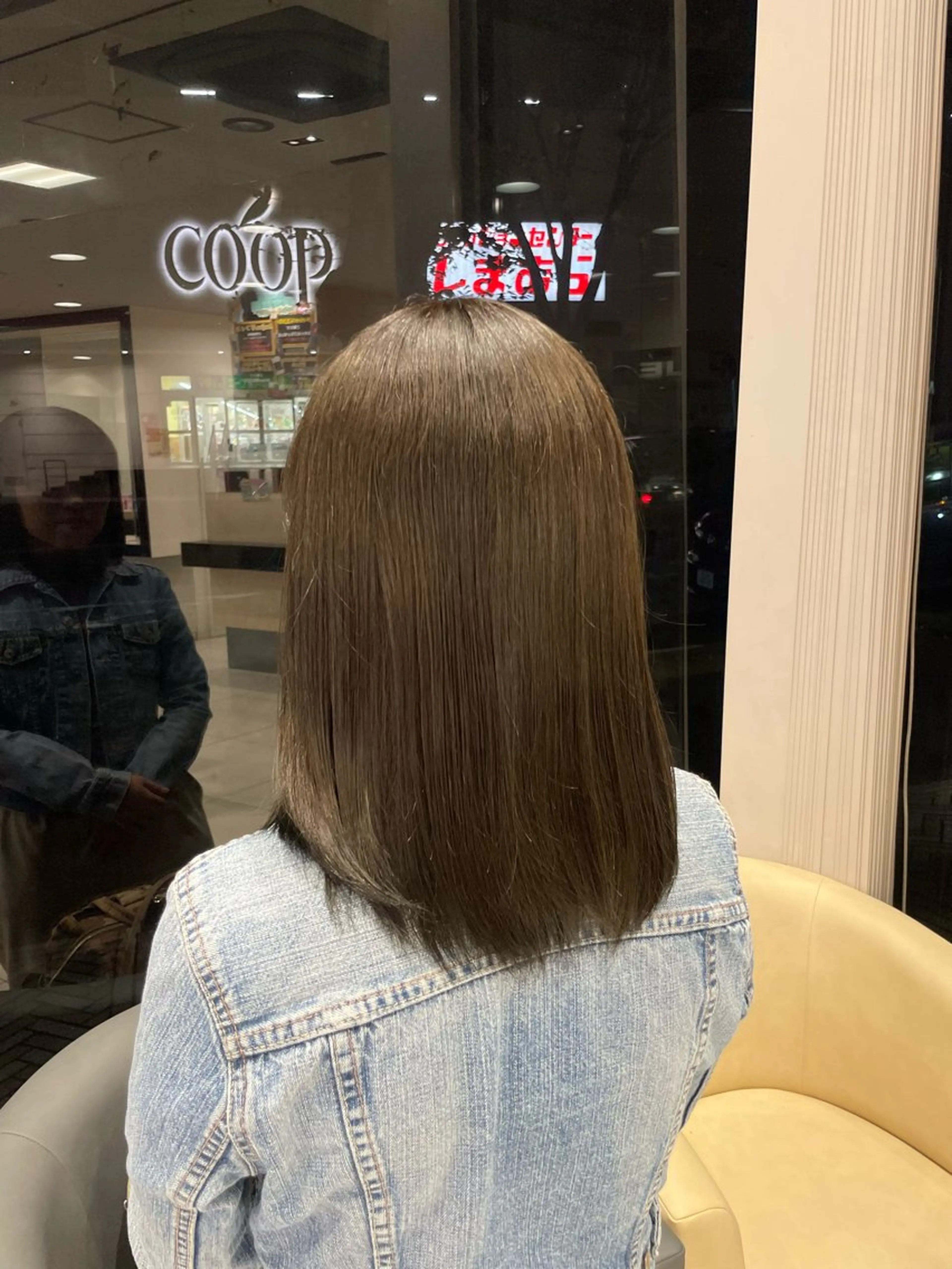 セミロング カラー オリーブカラー クロスパーマ/うる艶 カラー/Kurumiのヘアスタイル