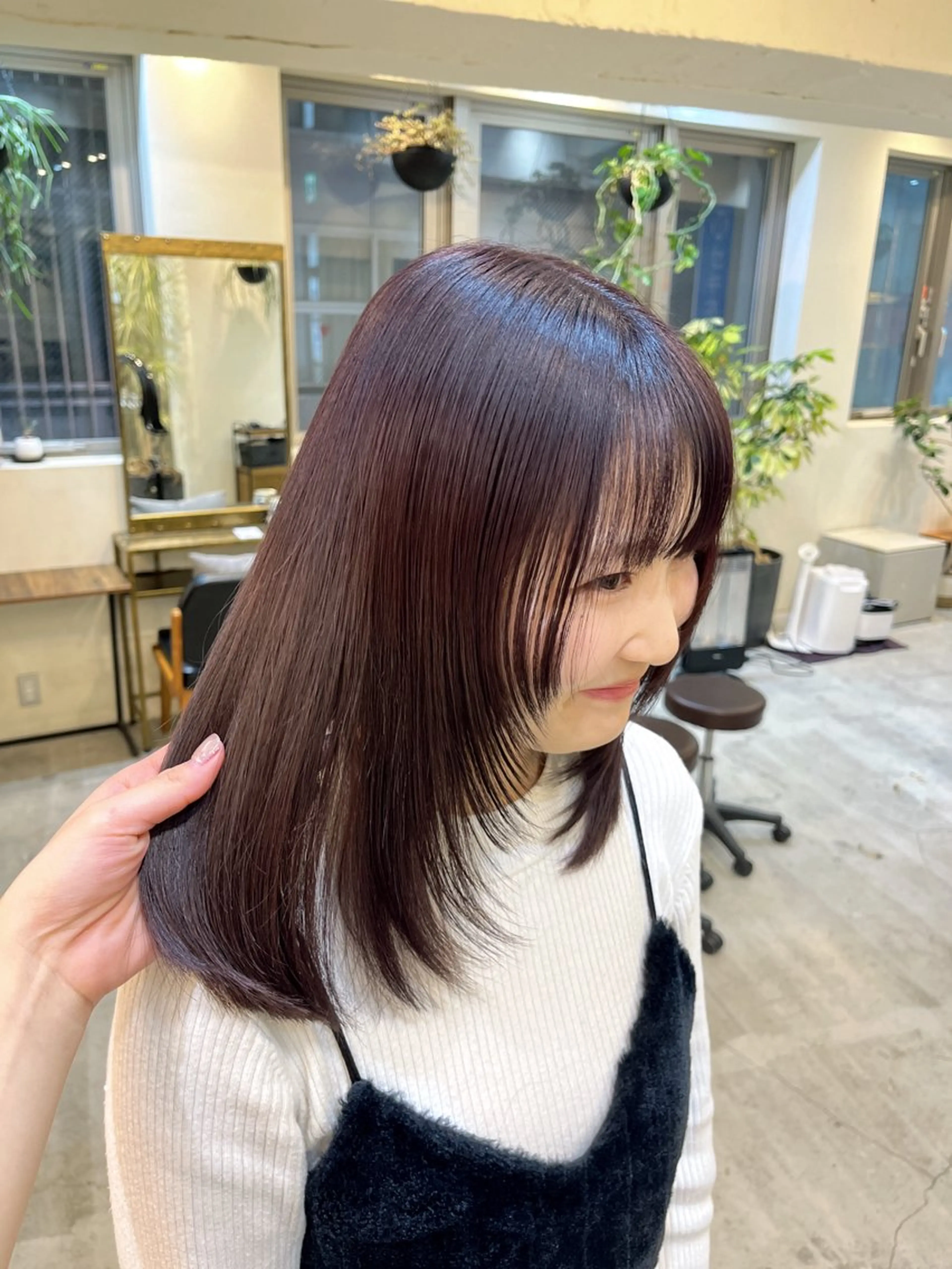 ミディアム ヘアカラー マアヤ/ハイトーン /ハイレイヤーのヘアスタイル