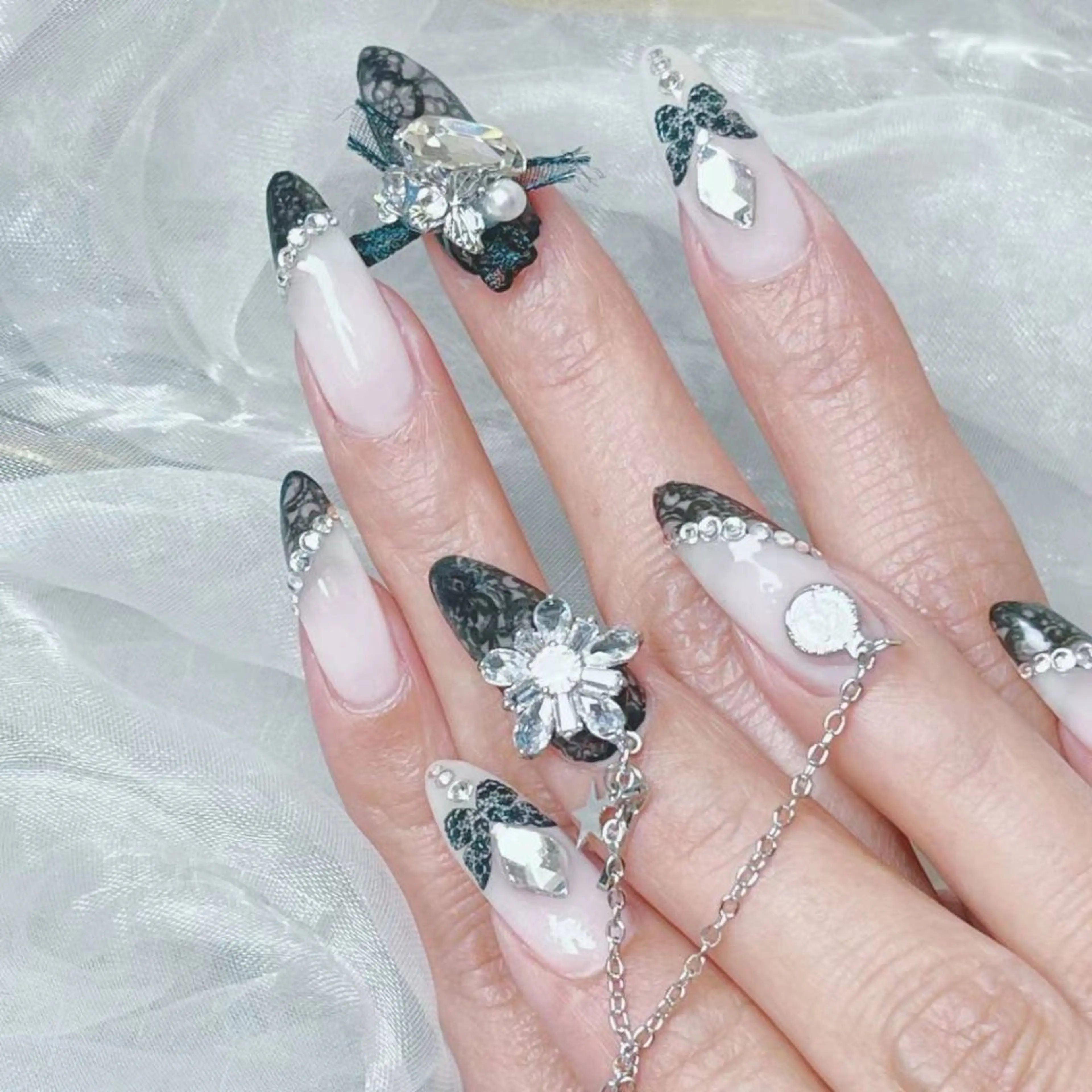 ネイル アートネイル フラワーネイル フットネイル ジェルネイル レース Babarla Nailのネイルデザイン