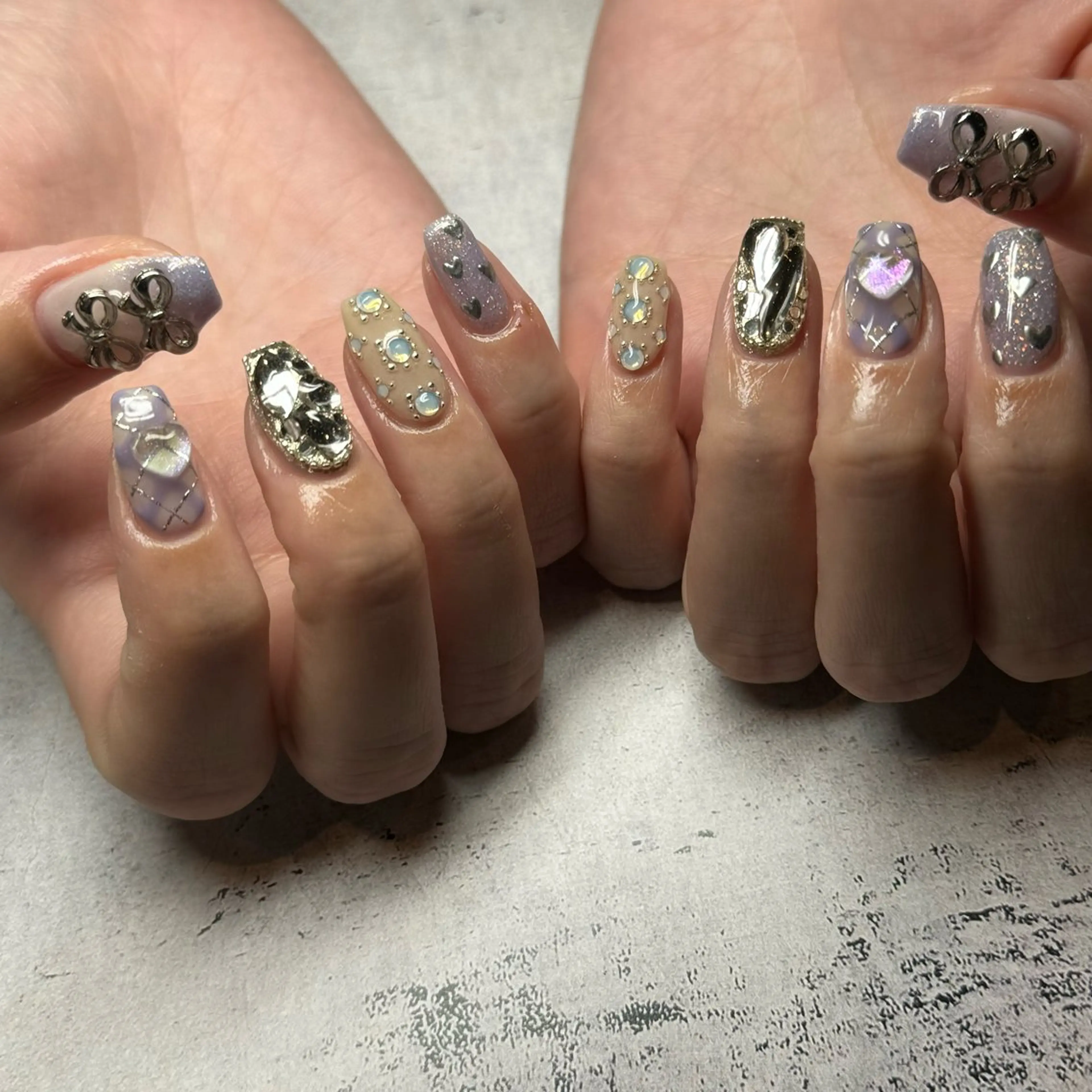 ネイル パープル ハンドネイル 𝐫𝐚𝐢 𝐧𝐚𝐢𝐥のネイルデザイン