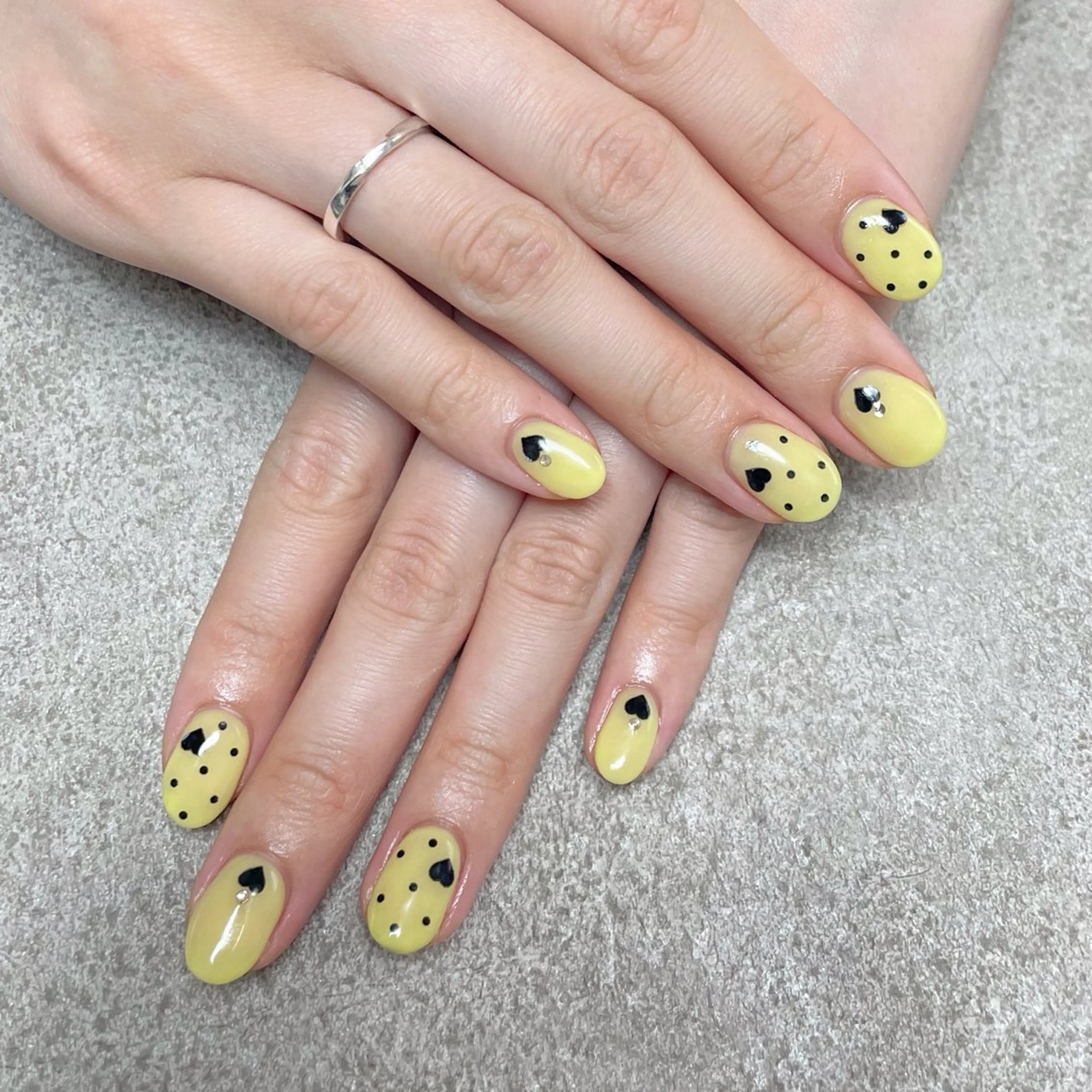 ネイル ハンドネイル nailroom DIASOMNIAのネイルデザイン