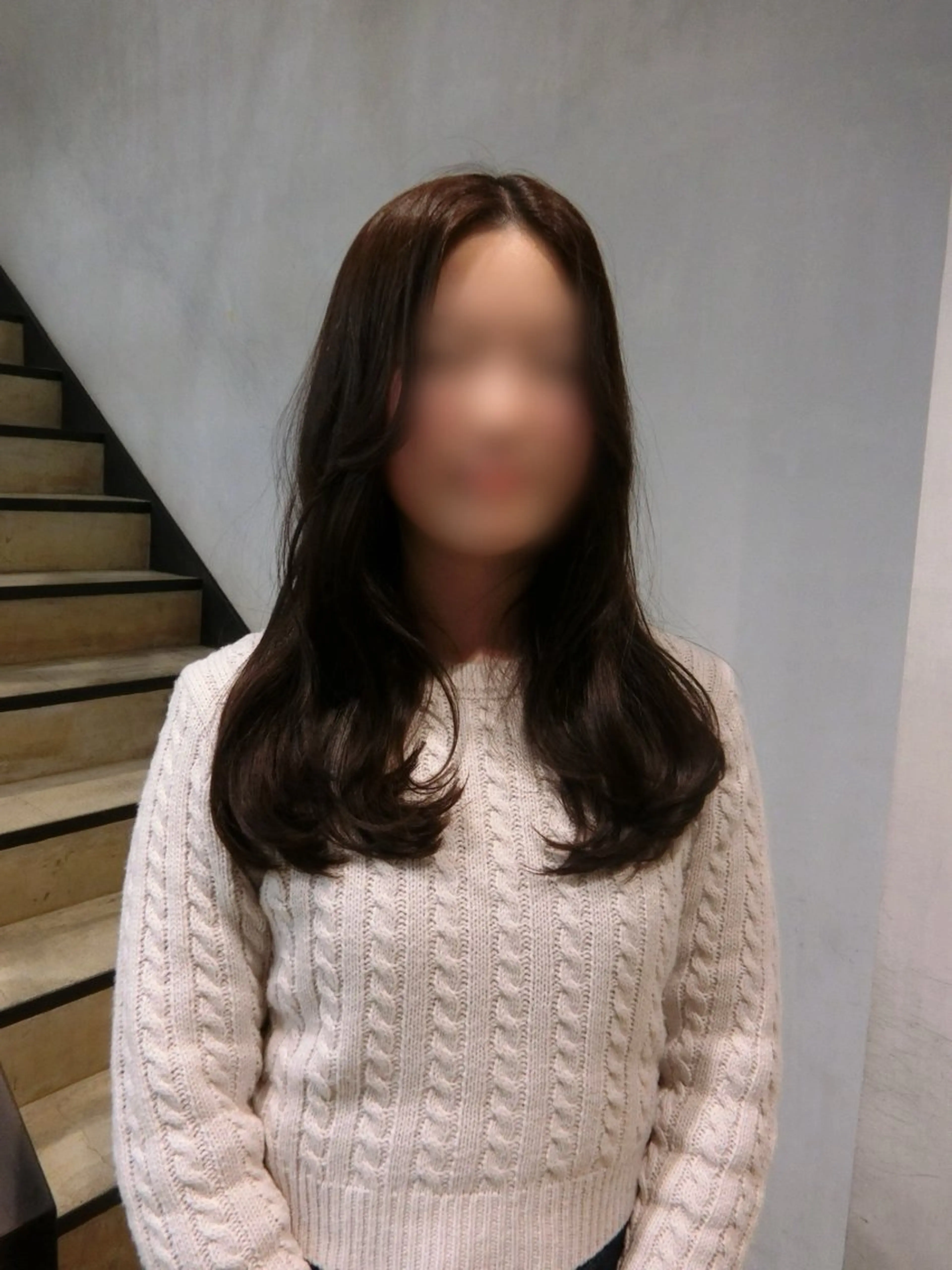 ロング iroha/ レイヤーカットモデルのヘアスタイル