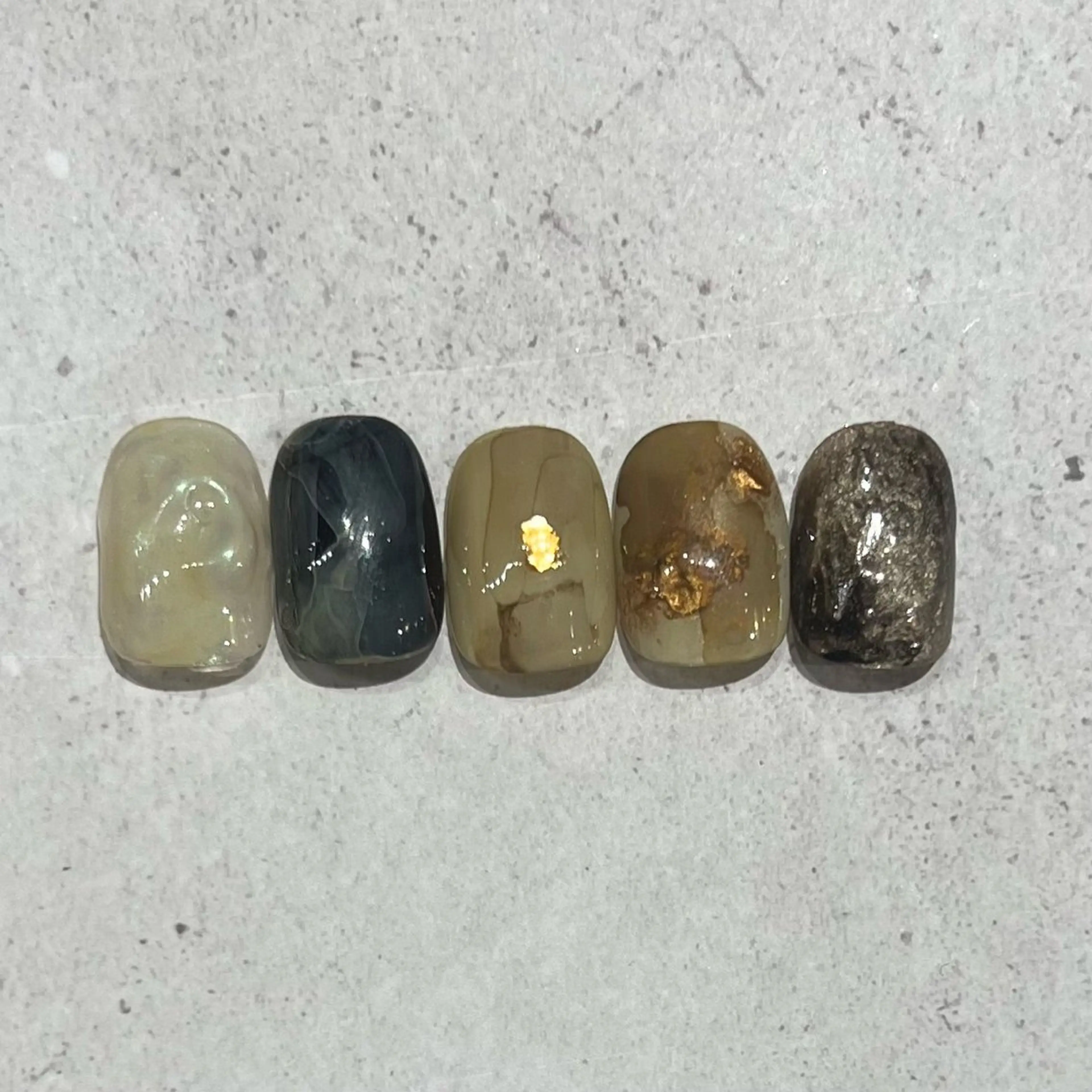 ネイル favori名古屋 西尾のマツエク・マツパデザイン