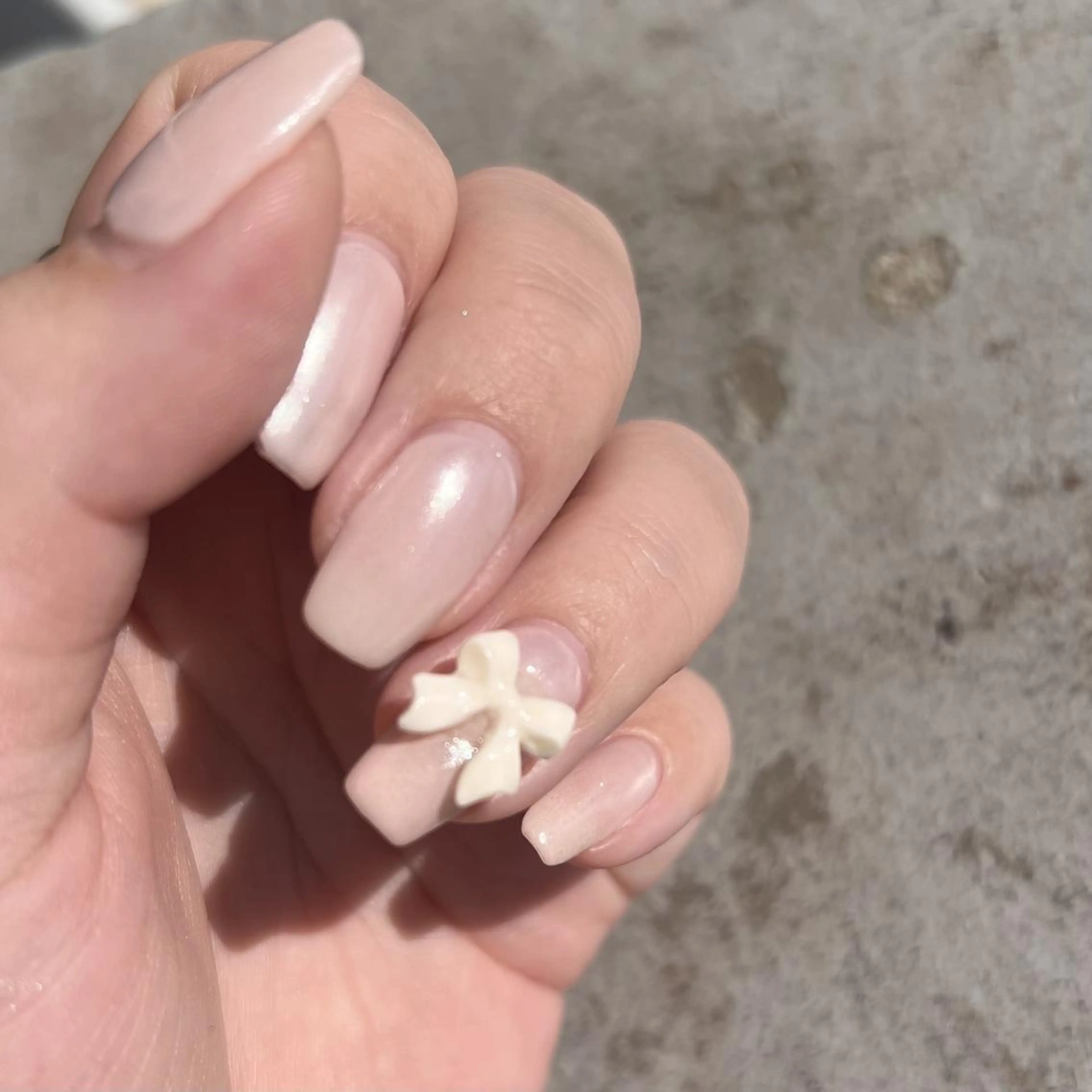 ネイル ニュアンスネイル リボン nacre nail川崎のネイルデザイン