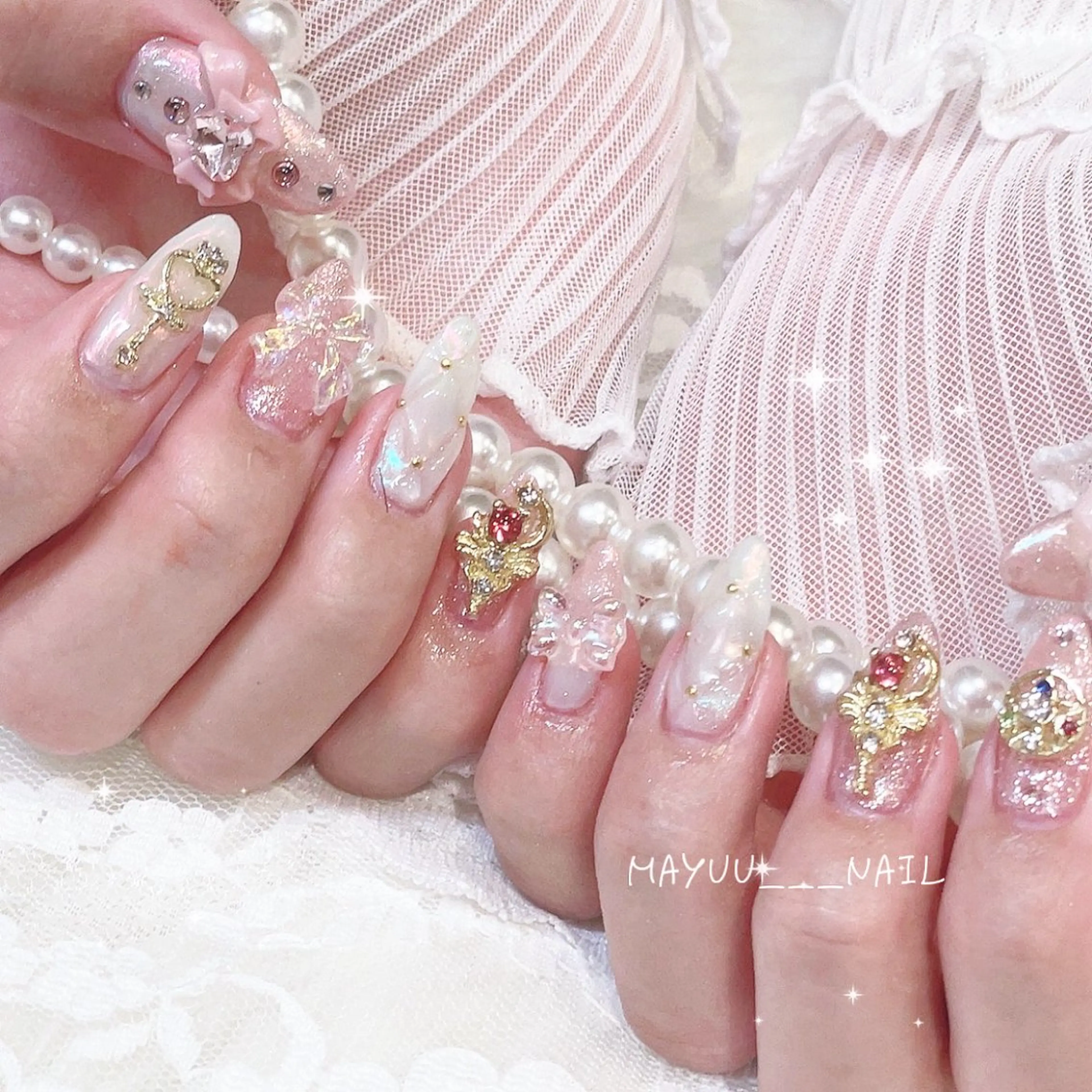 ネイル ロングネイル 🎀 Mayu 🎀痛ネイルのネイルデザイン