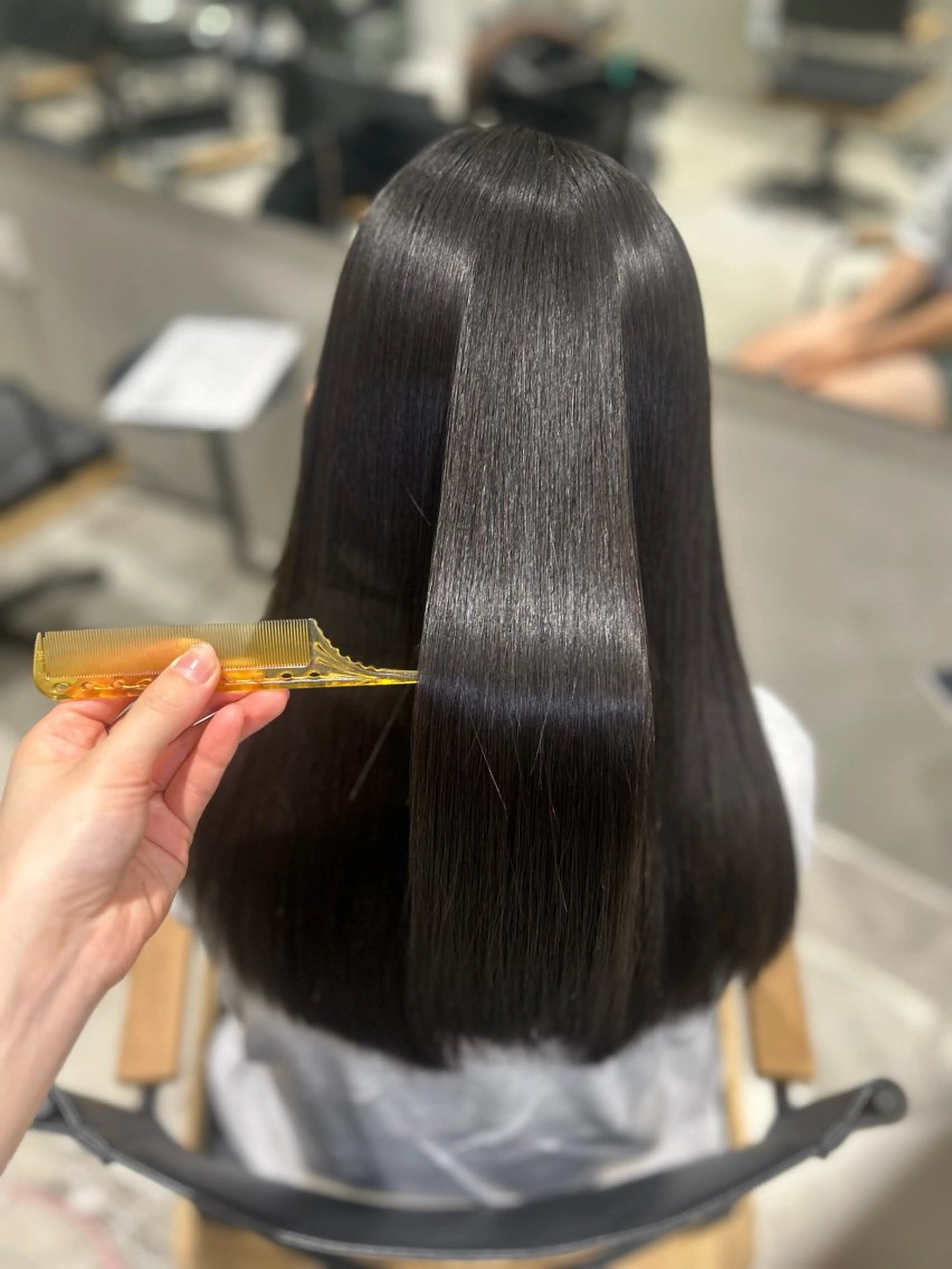 ロング 荻野 未来のヘアスタイル