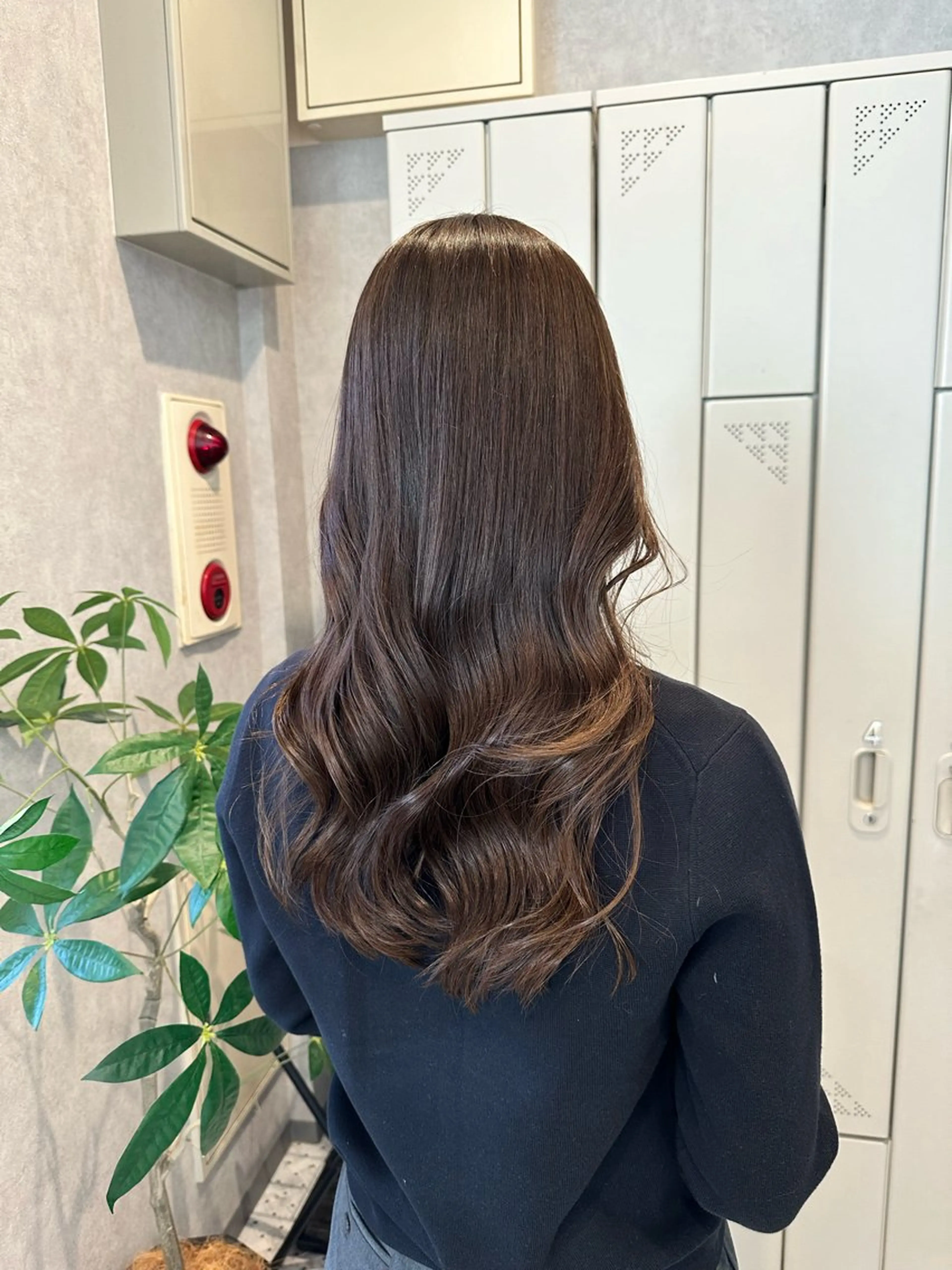 ロング カラー ヘアアレンジ ブラウンカラー チョコレートブラウン 髪質改善 トリートメント ヘアカラー トリートメント REONA🪽✨薬院 レイヤーカット🫧のヘアスタイル