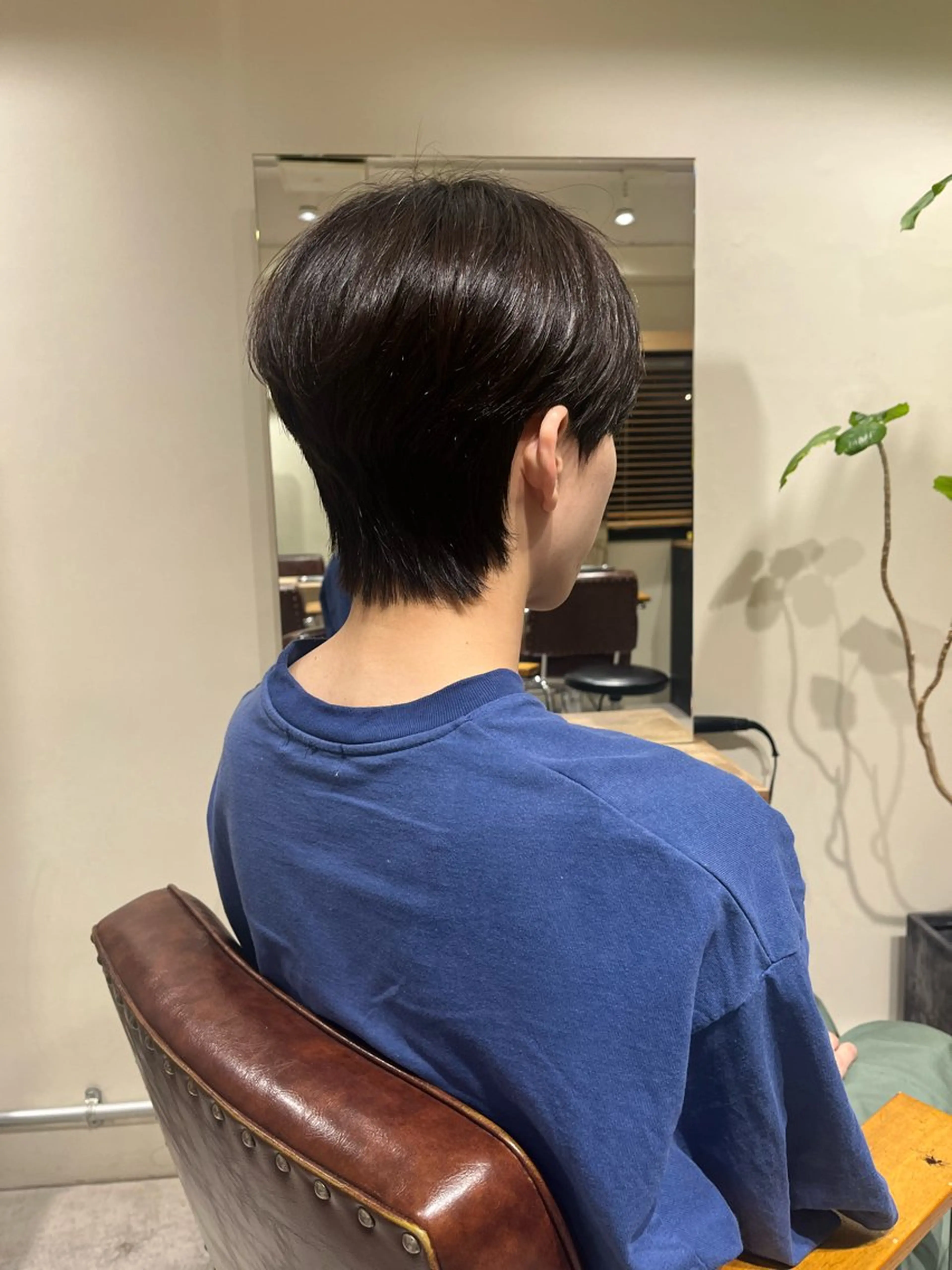 パーマ メンズ ダウンパーマ メンズ韓国風 メンズパーマ カット パーマ 縮毛矯正 トリートメント 🦮shiori アイドルオタク🦮のヘアスタイル