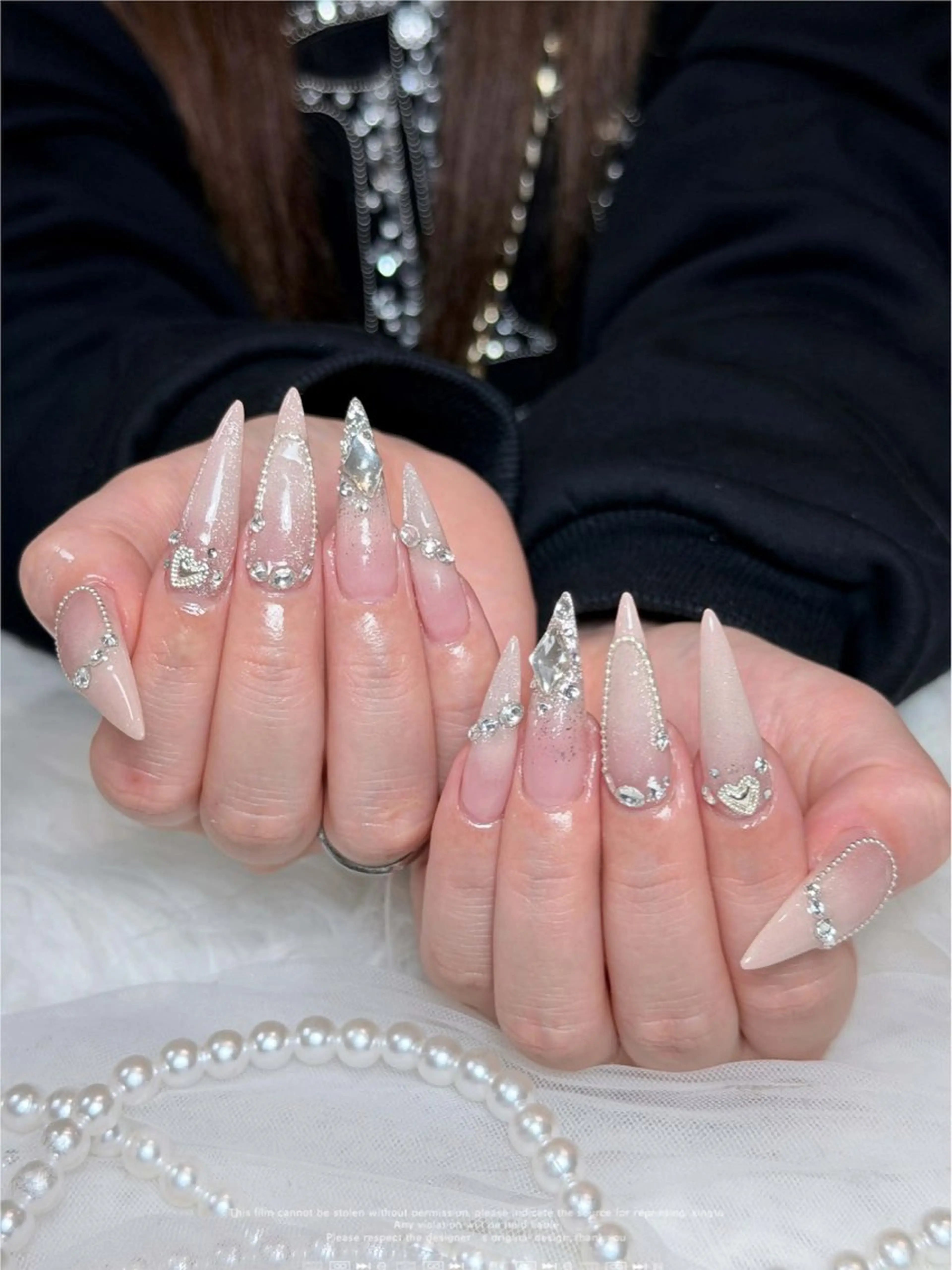 ネイル チークネイル ドット フレンチネイル グラデーション ハート ハンドネイル Julli NailStudioのネイルデザイン