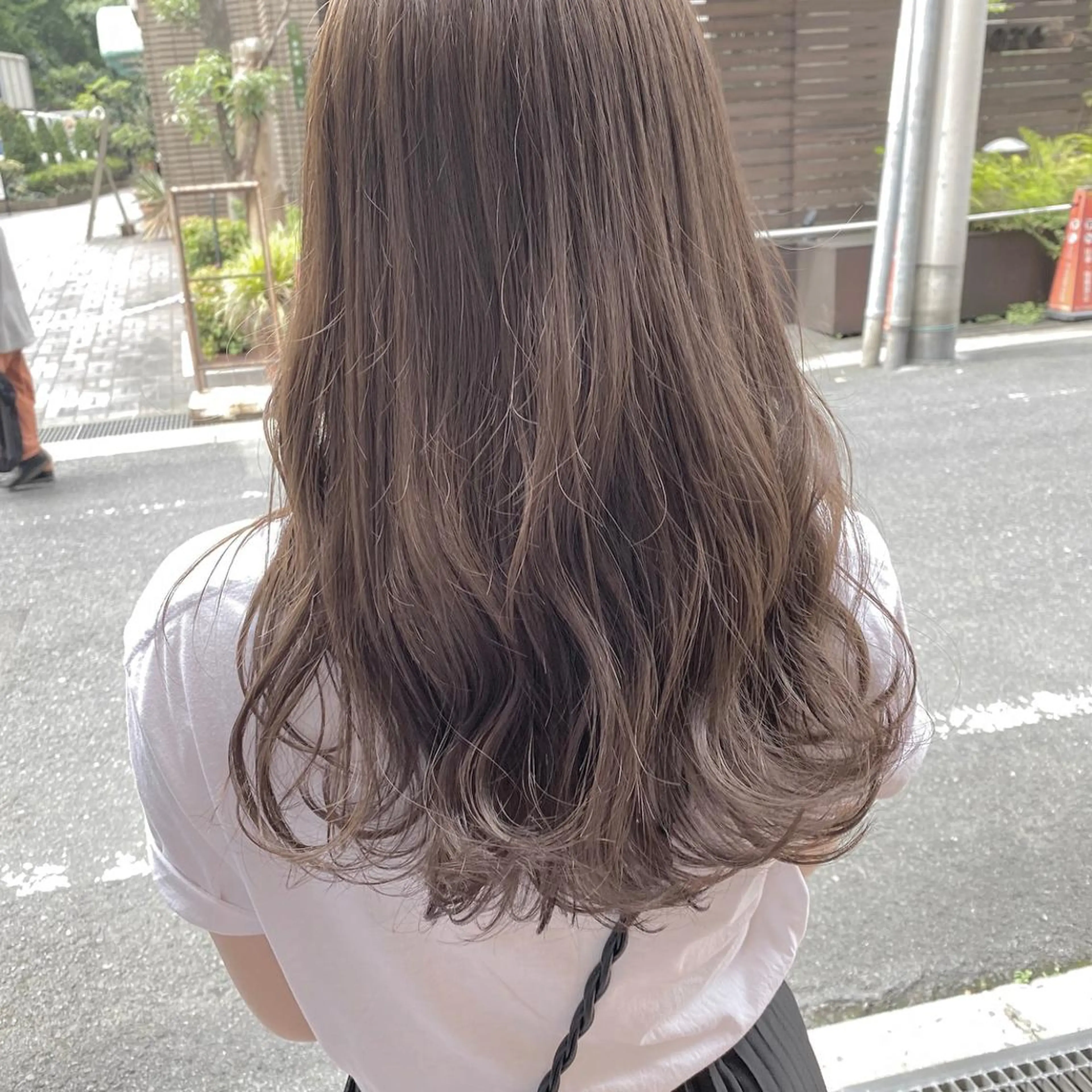 ロング カラー CLUTCH天王寺 西藤遥河のヘアスタイル