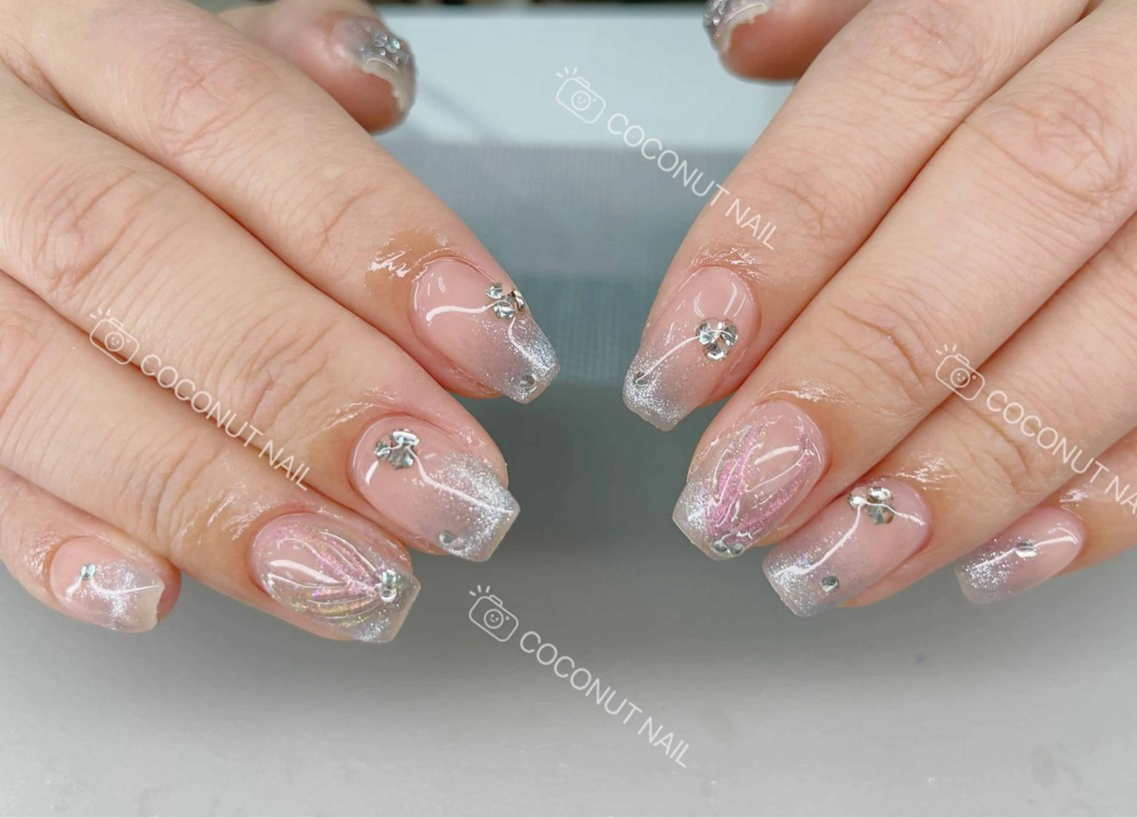 ネイル ハンドネイル 神田 ココナッツのネイルデザイン