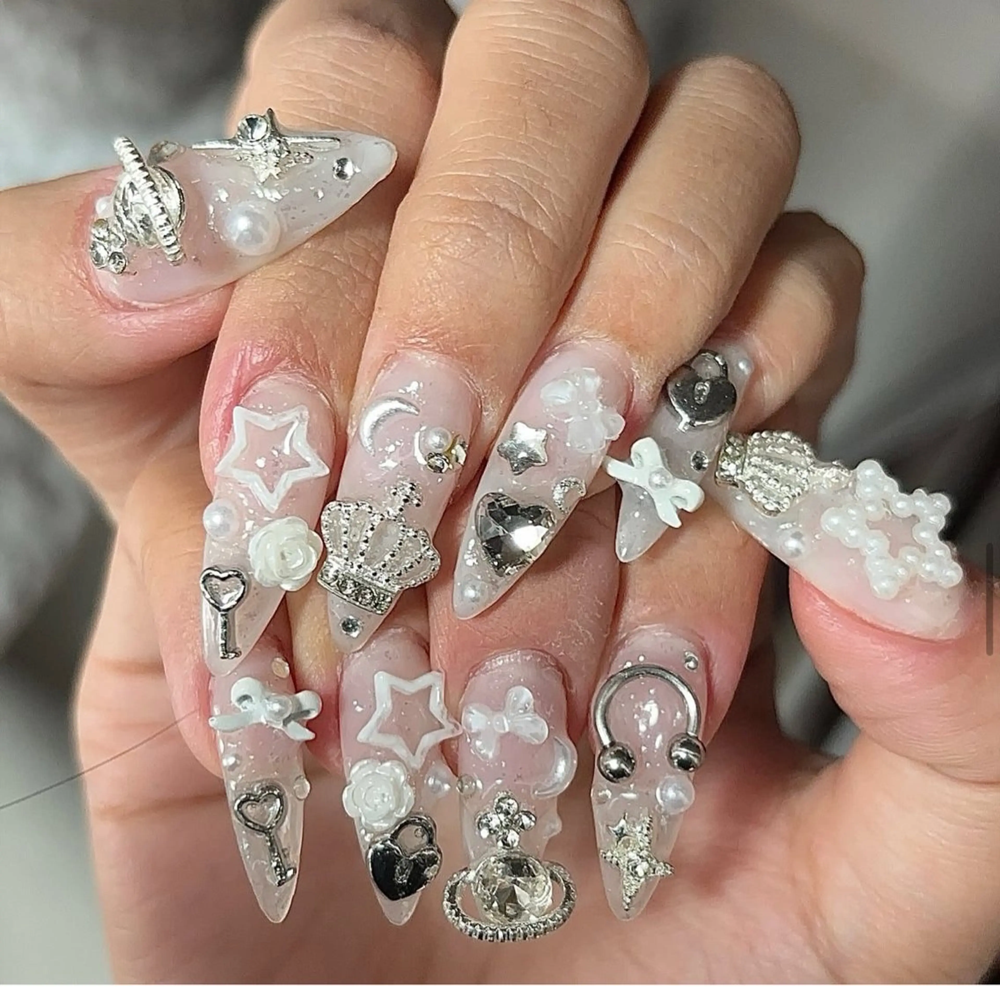 ネイル ボルドー チークネイル 成人式 フレンチネイル グラデーション ハンドネイル Lina nail所属・Lunaa 池袋のネイルデザイン