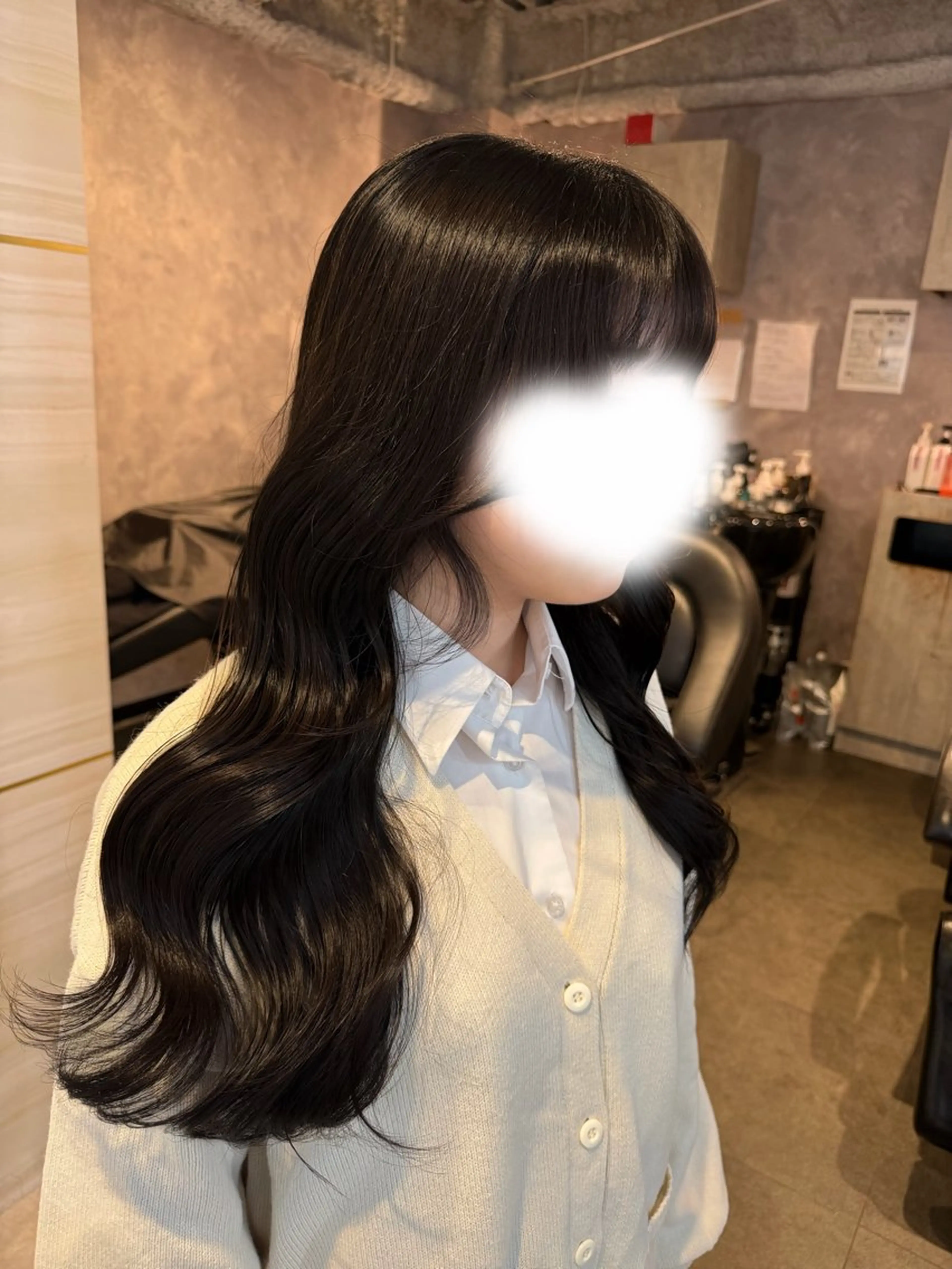 ロング カラー アッシュ アッシュブラック 黒髪 くびれヘア ヘアカラー トリートメント 🏹あみ🏹暗髪 /オリーブ/髪質改善のヘアスタイル