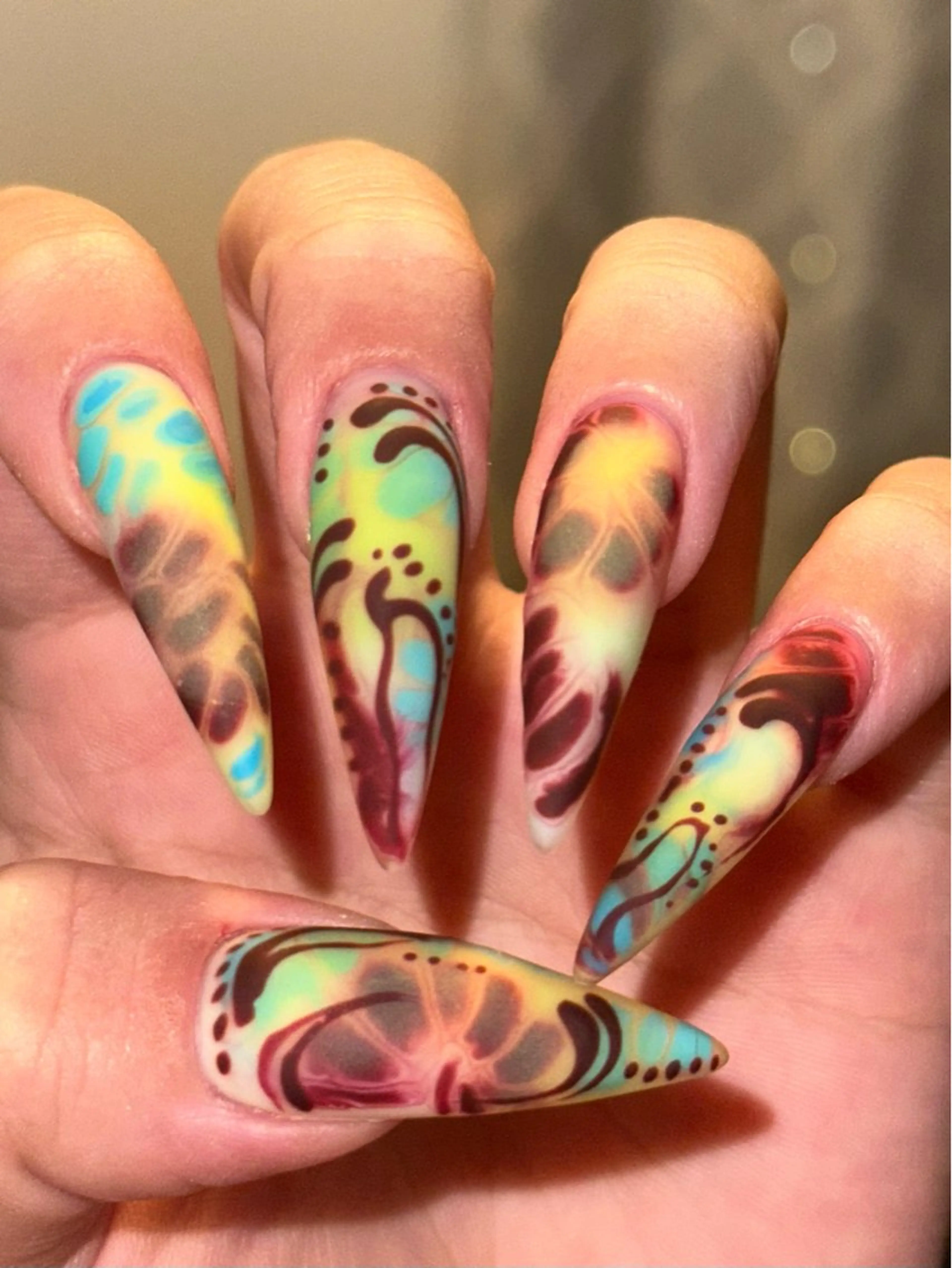 ネイル Isinha Nailsのネイルデザイン
