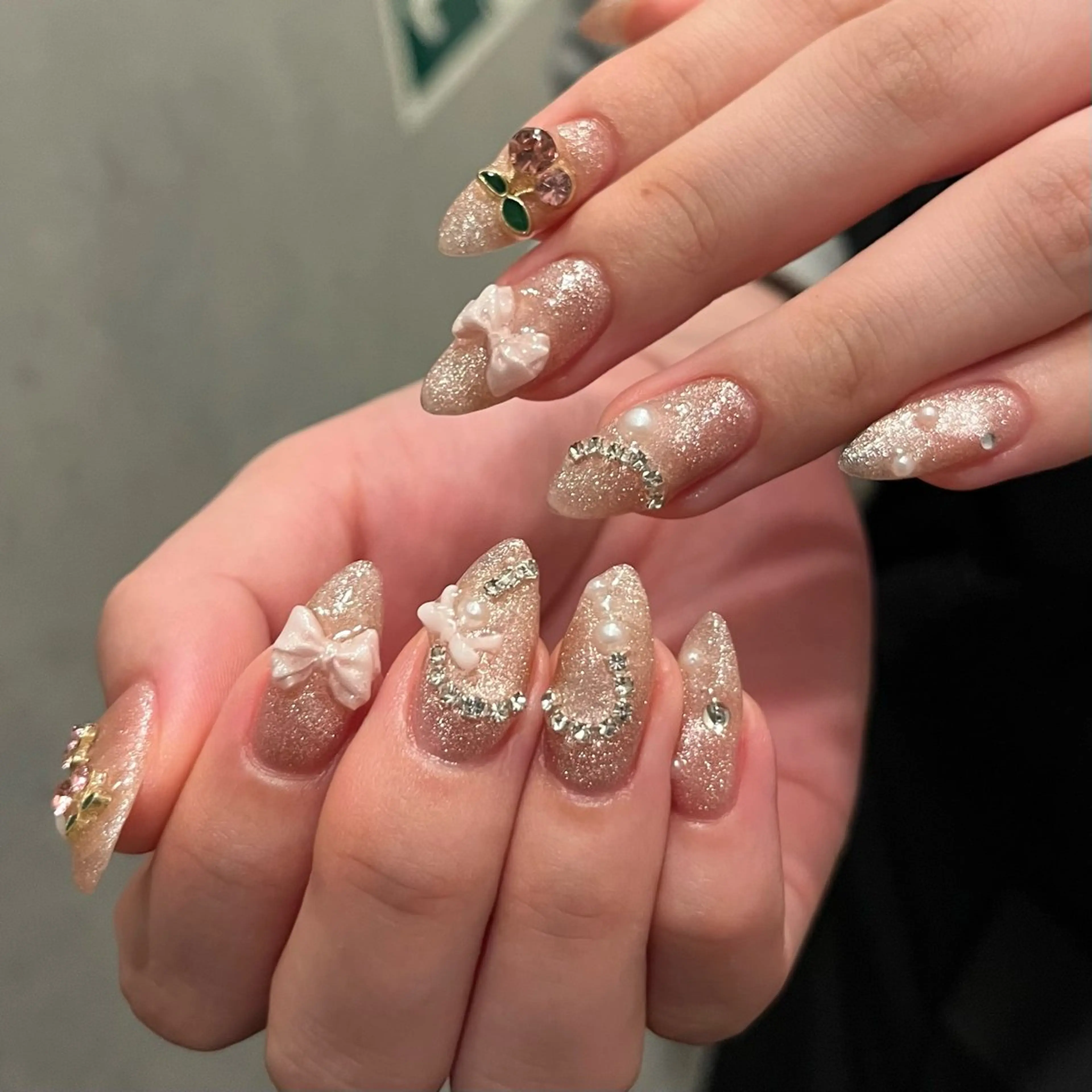 ネイル m a i / 学芸大学のネイルデザイン