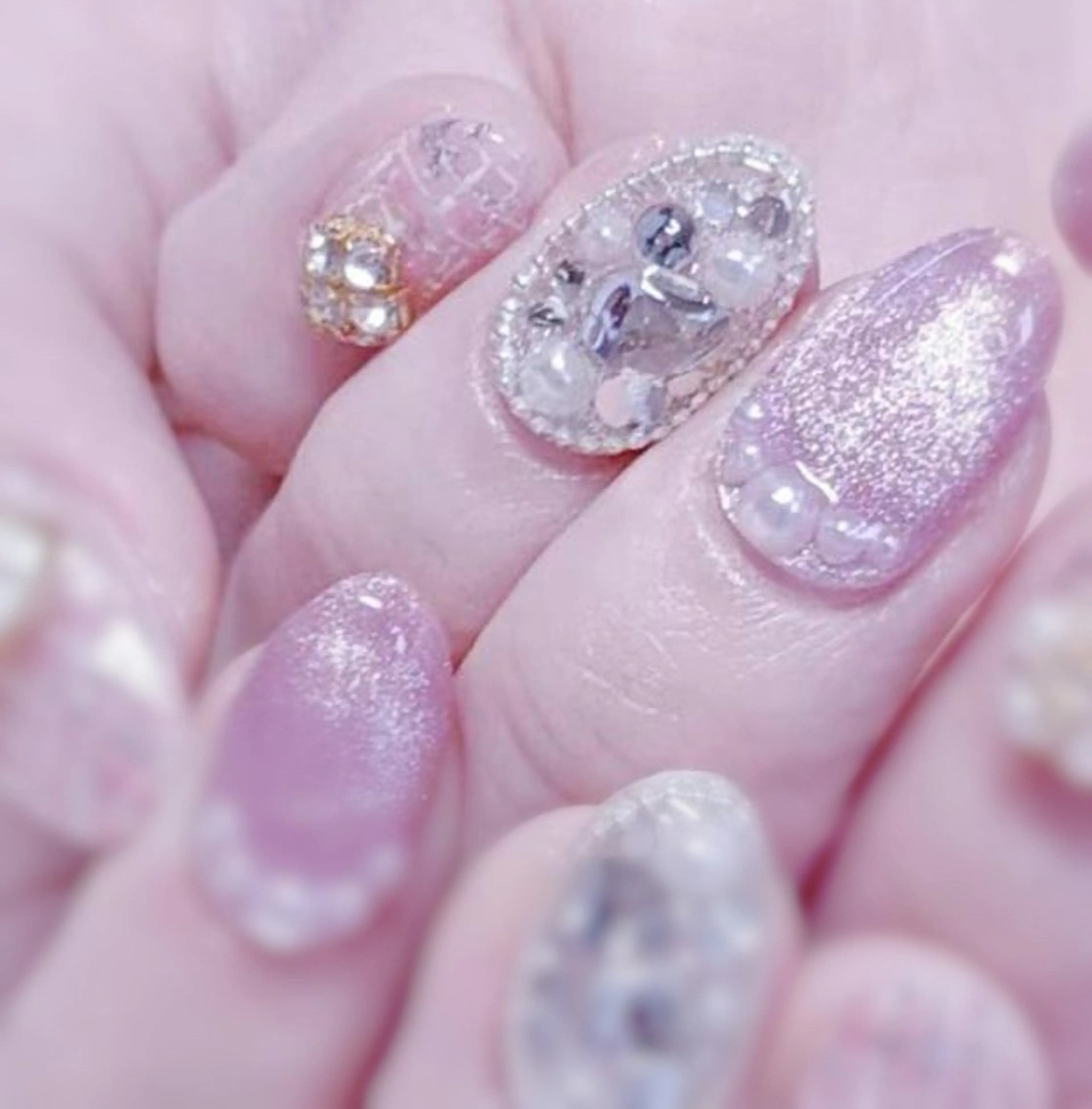 ネイル ハンドネイル MoonNail ユリ🌸のネイルデザイン