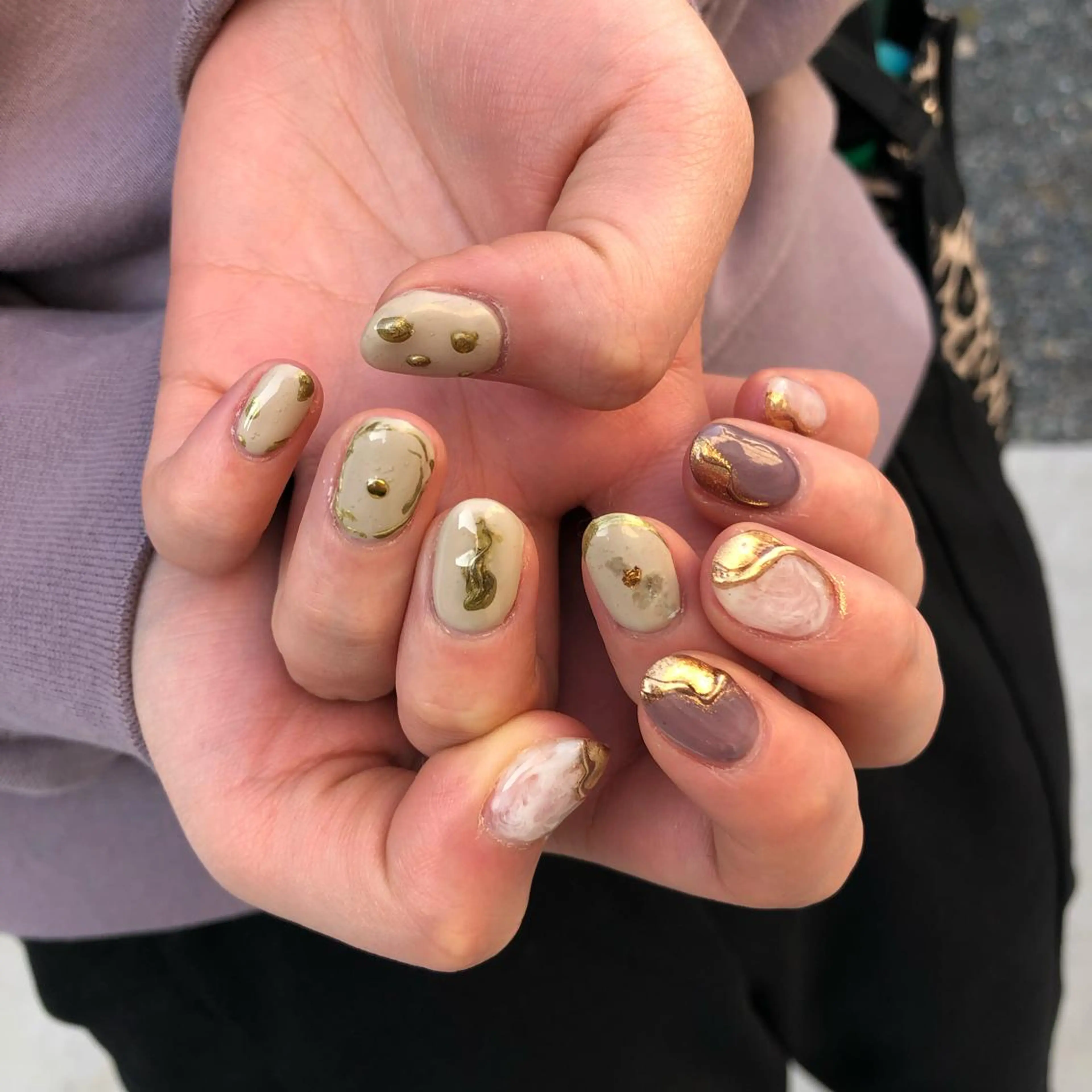 ネイル ミラーネイル ニュアンスネイル emma nailのネイルデザイン