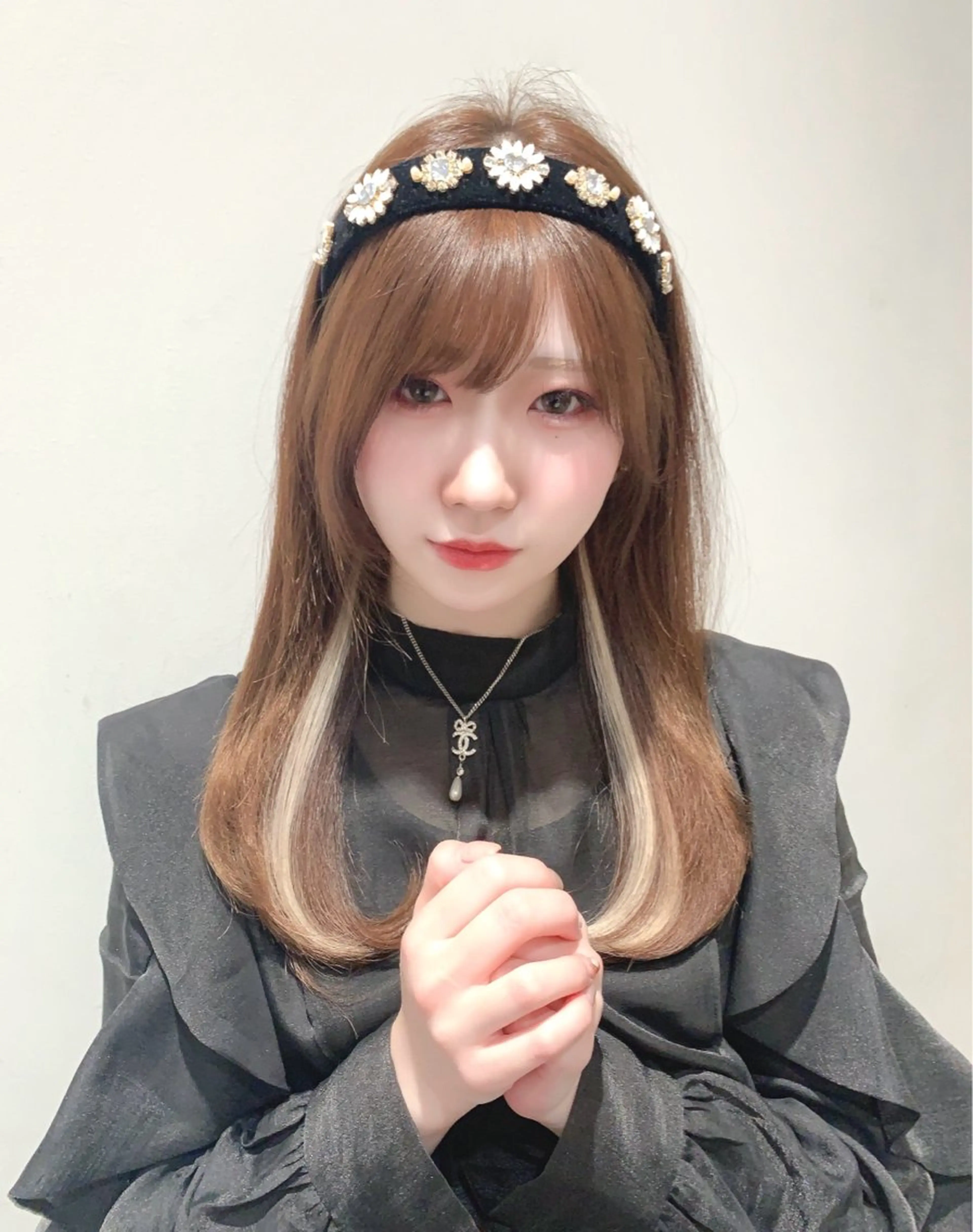 ミディアム カラー エクステ レイヤーカット ローレイヤー カット ヘアカラー トリートメント ヘッドスパ ヘアセット 韓国ヘア/レイヤー/ 顔まわり/りょーとのヘアスタイル