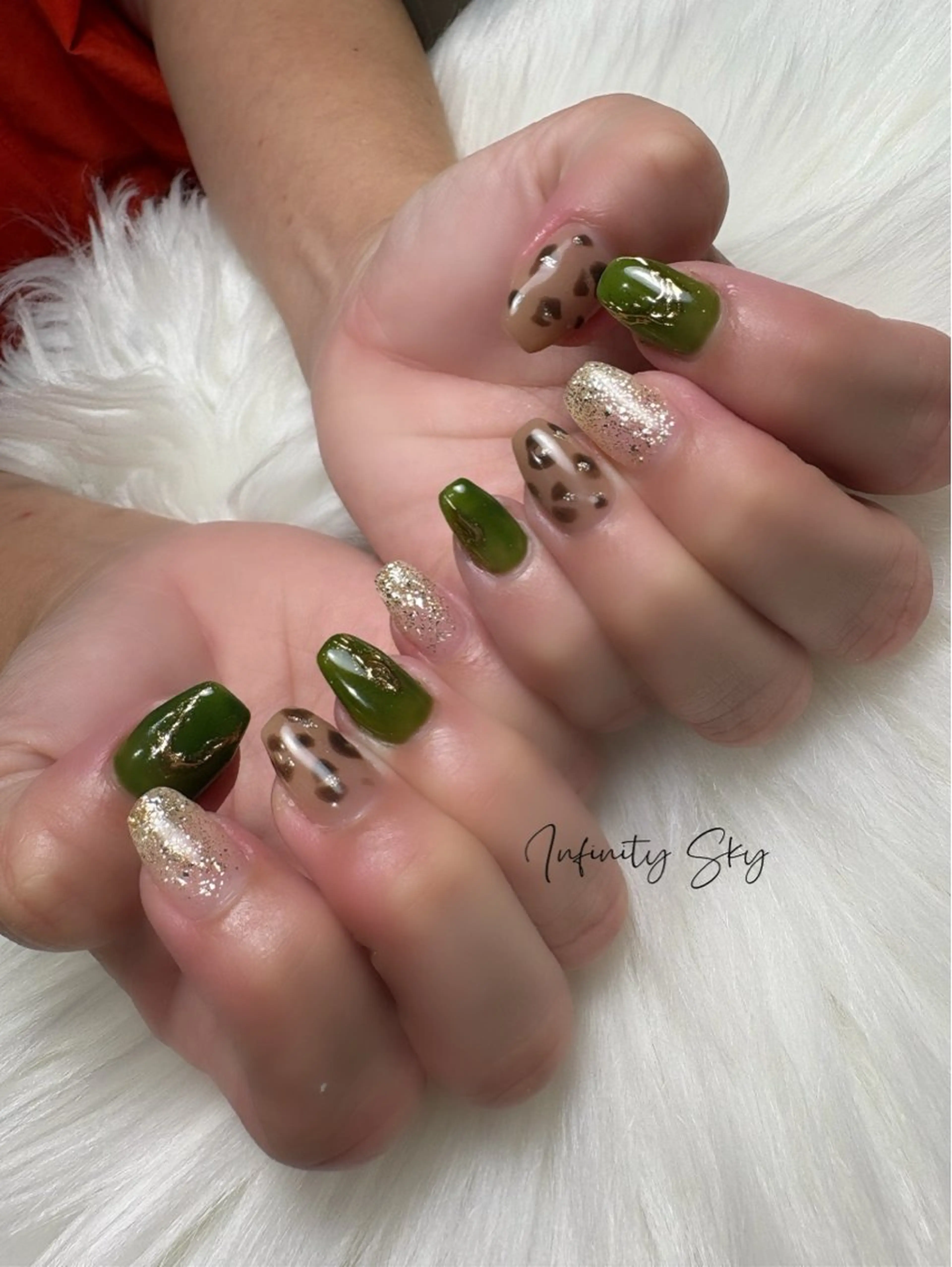 ネイル アニマル柄 グリーン infinity skyのネイルデザイン