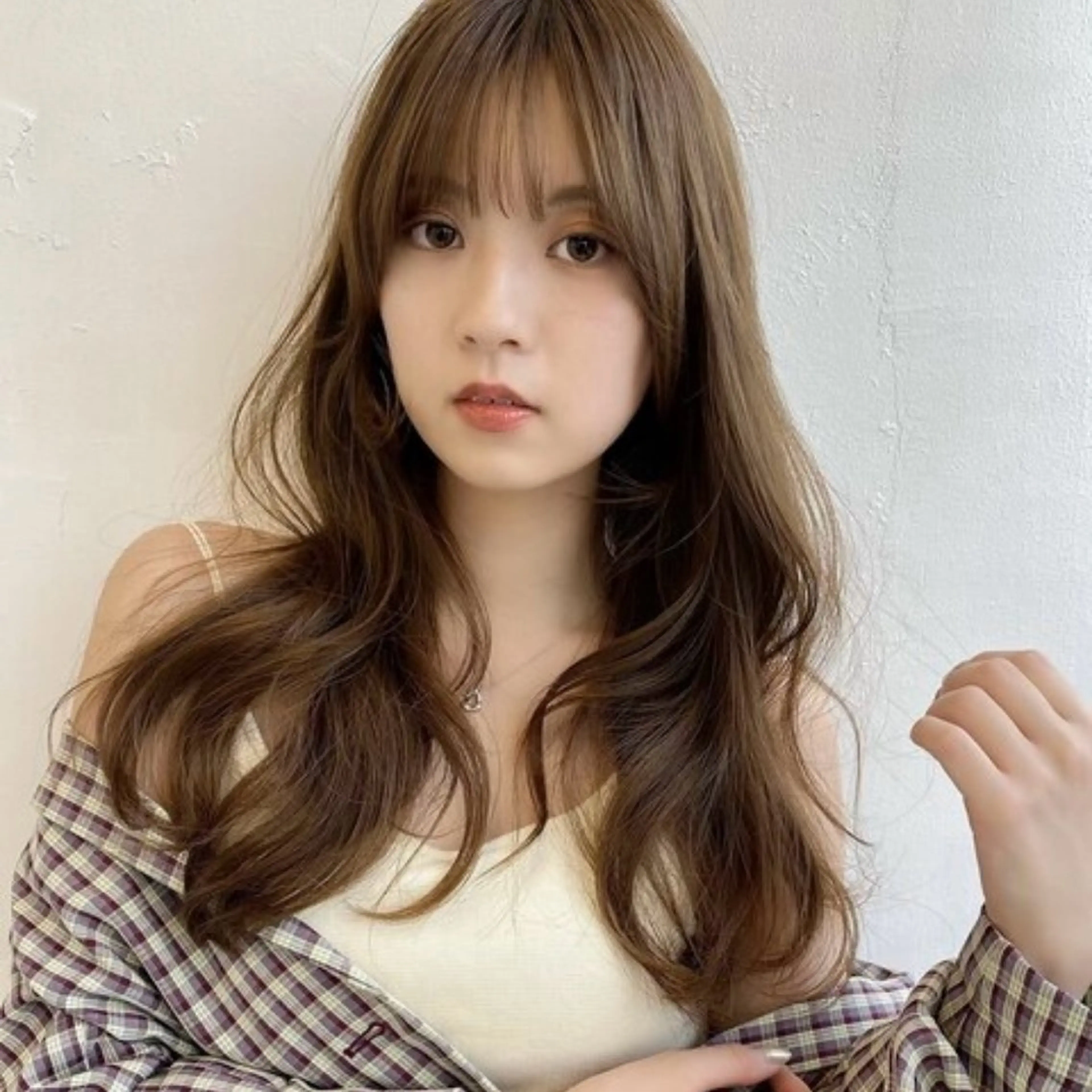 ロング カラー アッシュ ベージュカラー くびれヘア レイヤーカット カット ヘアカラー トリートメント 🥣 hashi 🛋️のヘアスタイル