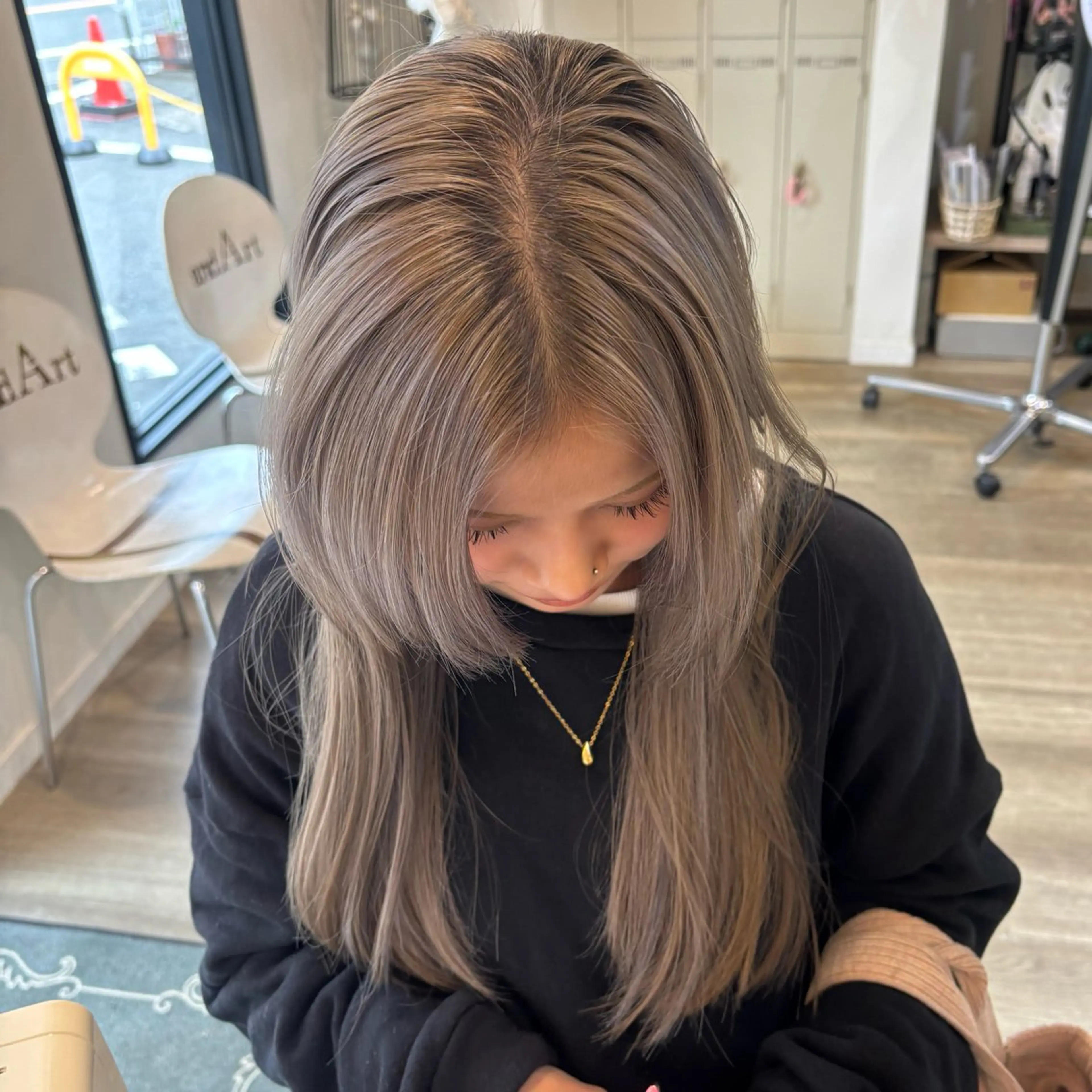 ロング カット ヘアカラー 🎀ハイトーン/ 艶カラー/夕月🎀のヘアスタイル