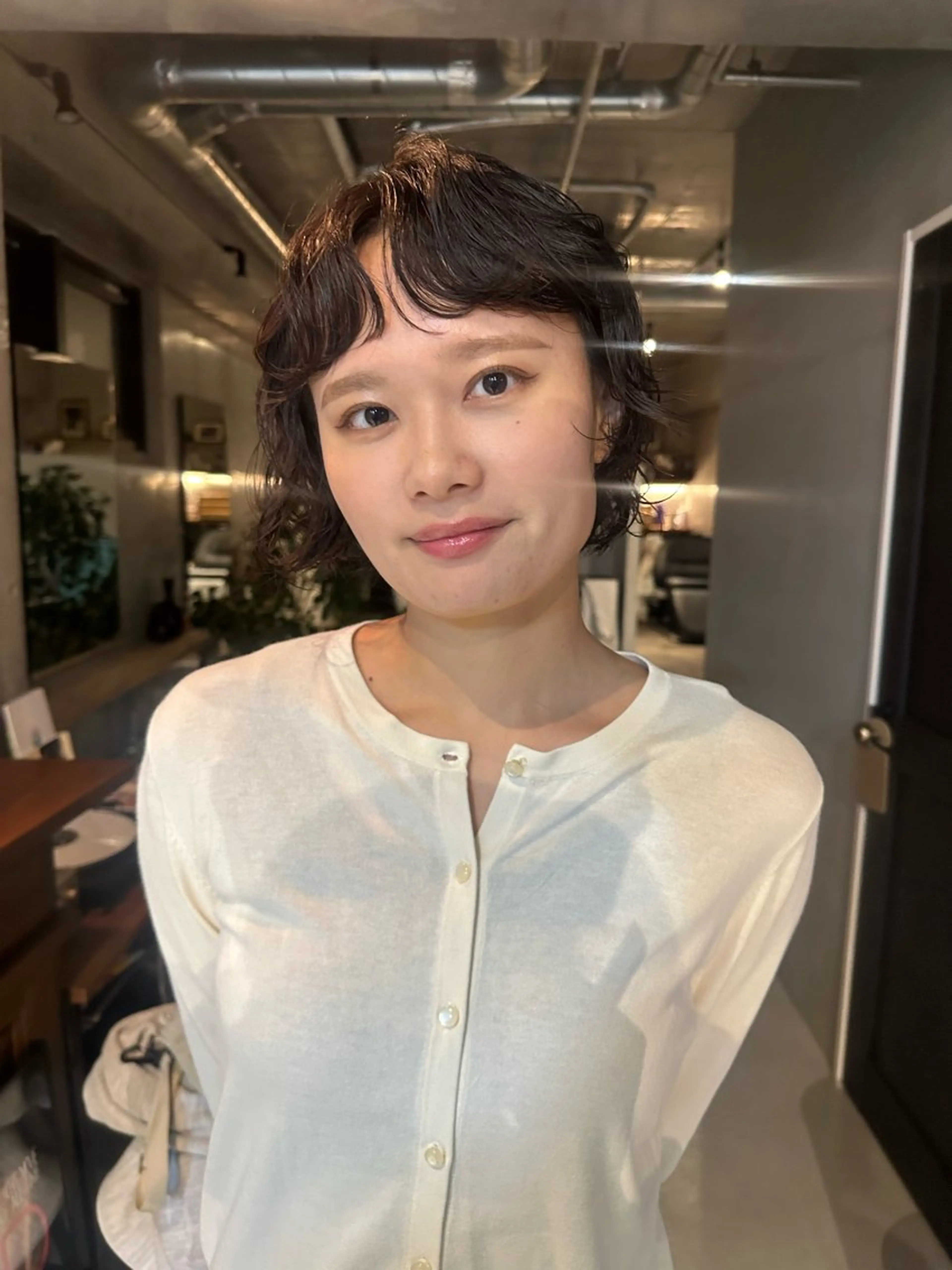 ショート カラー パーマ ボブ オン眉 カット ヘアカラー パーマ トリートメント 斎藤祐樹 /レイヤー/パーマのヘアスタイル