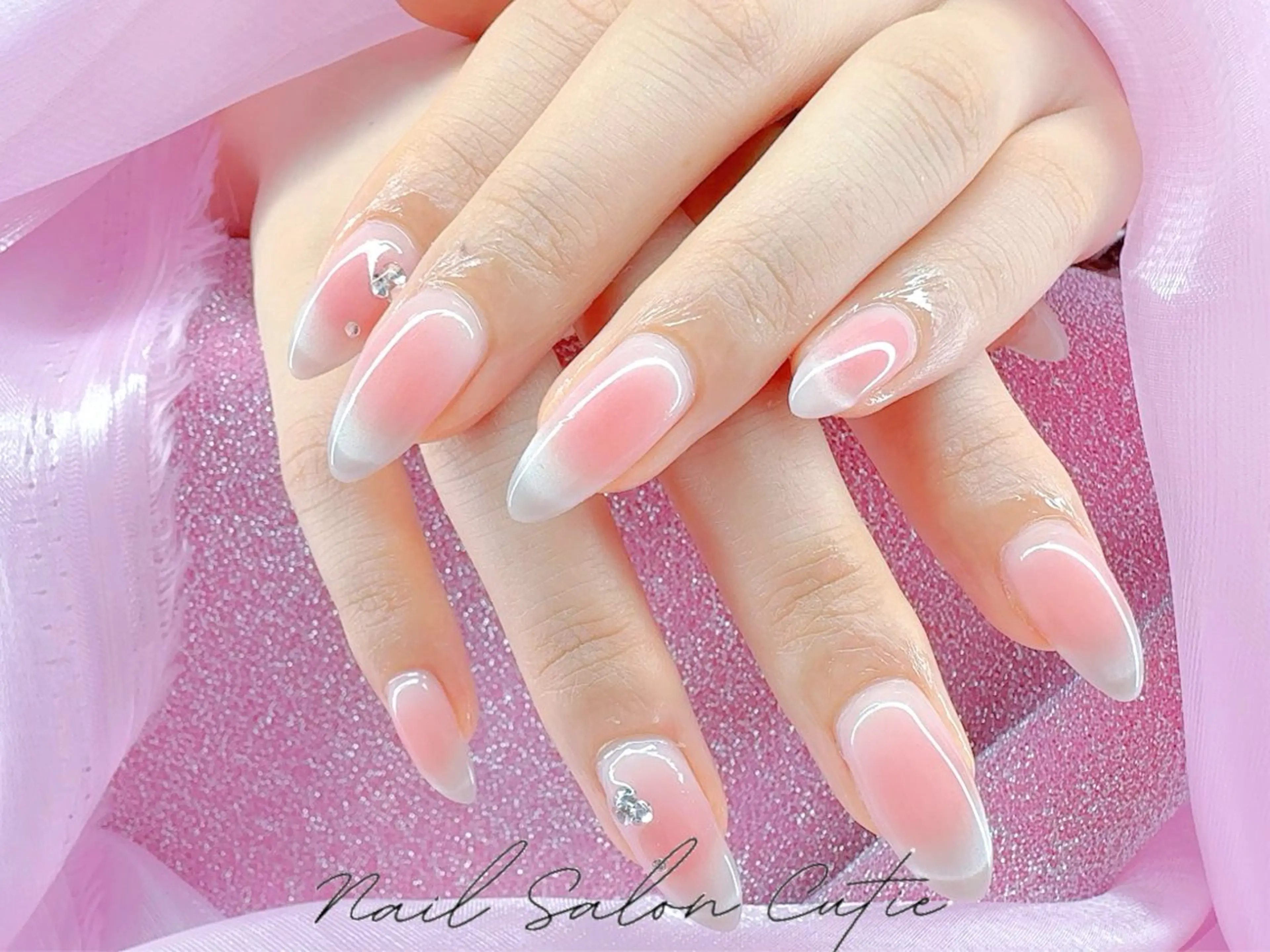 ネイル ジェルネイル ハート 韓国ネイル 持ち込み オフィスネイル ハンドネイル 池袋ワンホンネイル SALE実施中のネイルデザイン