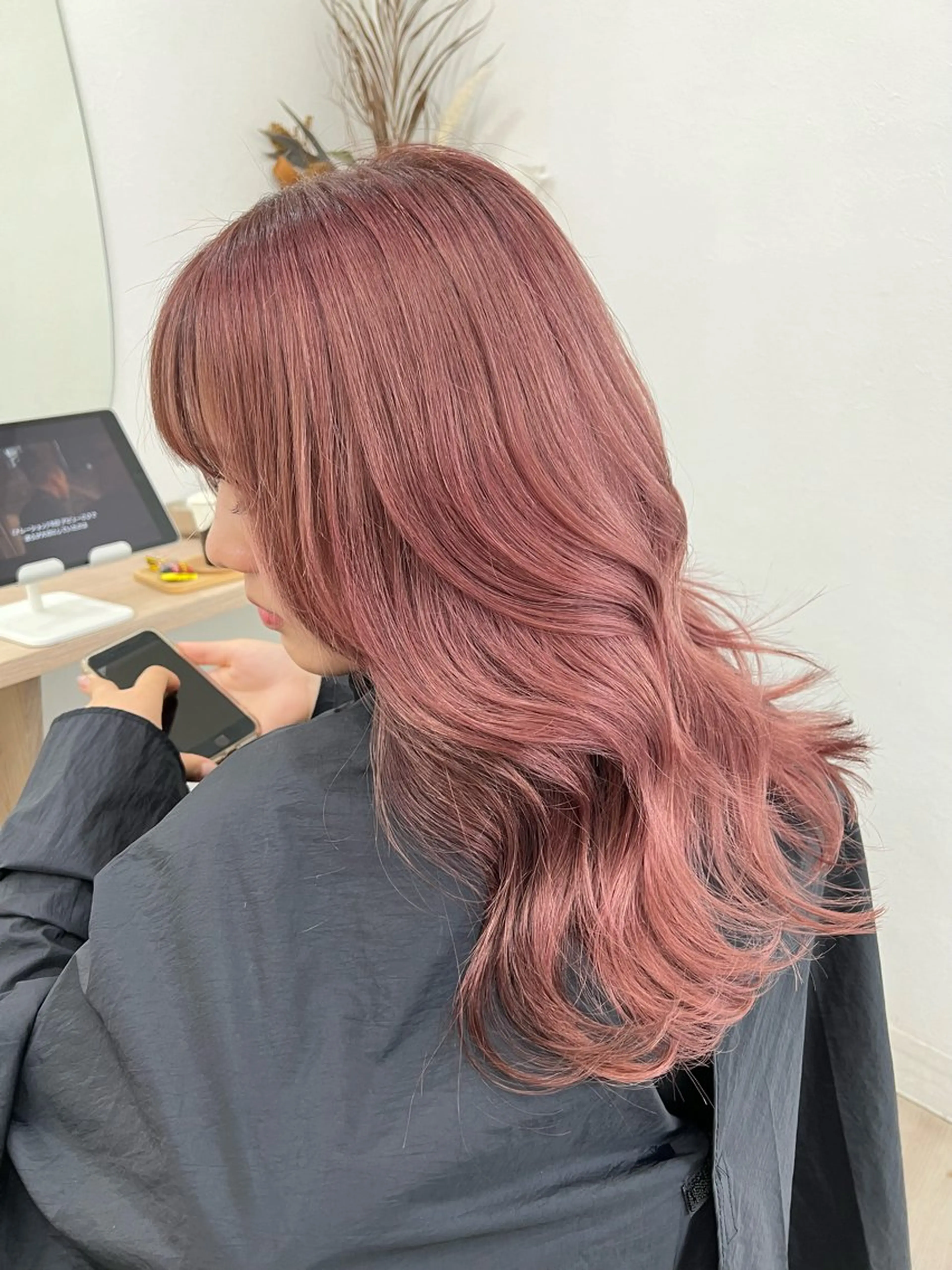 ロング ヘアカラー TOKI mahoのヘアスタイル