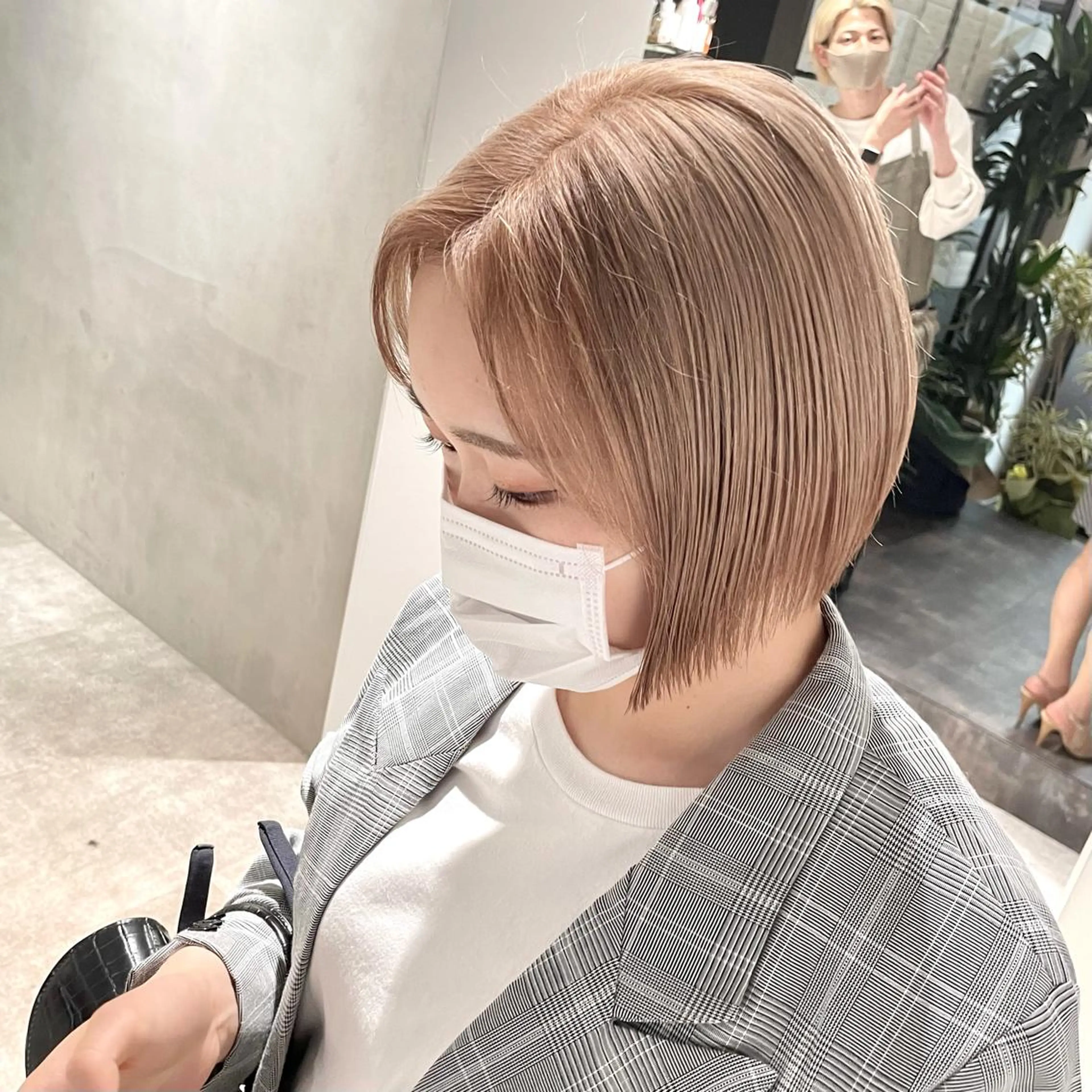 ショート ヘアカラー トリートメント ✨ハイトーン✨ 濱田知孝のヘアスタイル