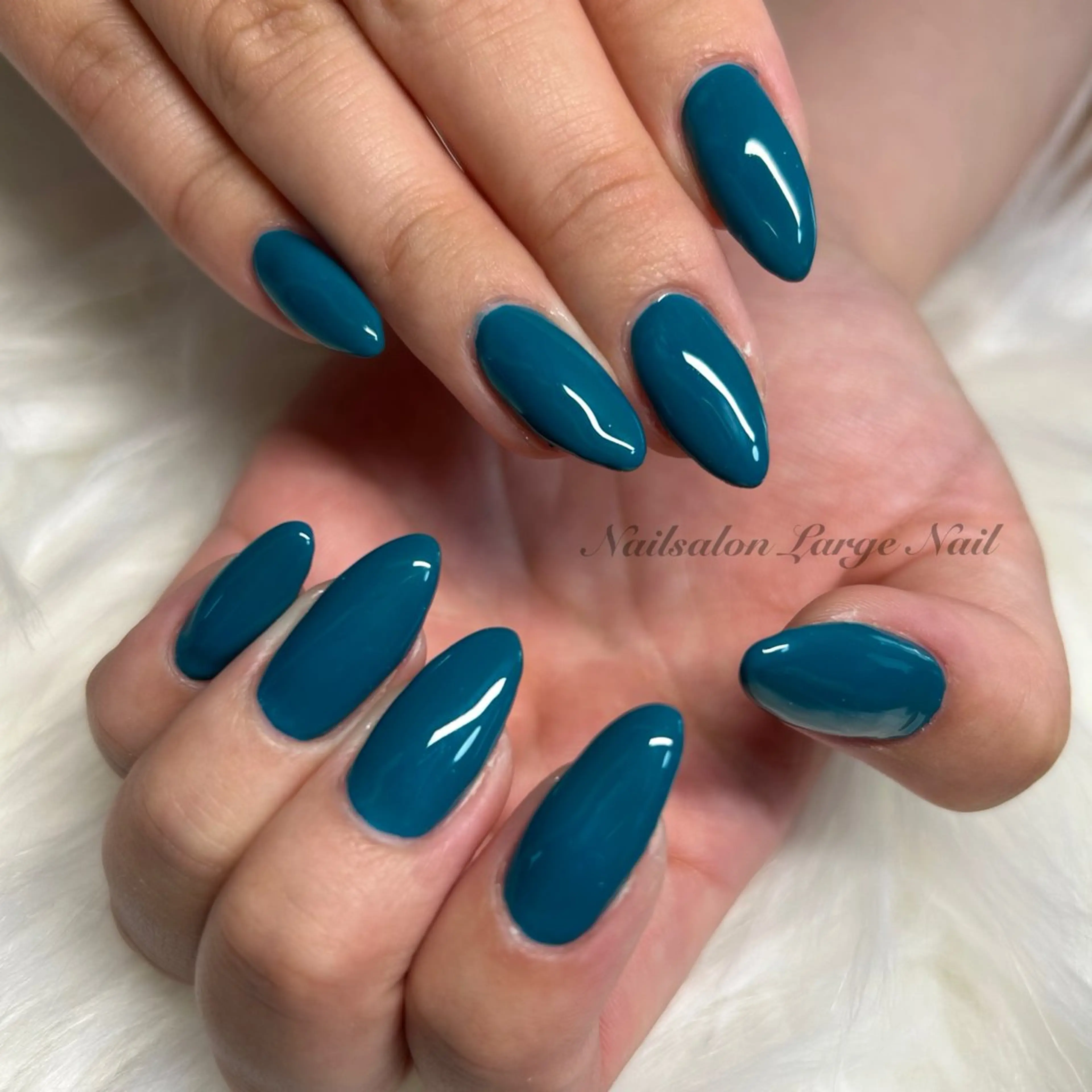 ミディアム ハンドネイル Large Nailのネイルデザイン