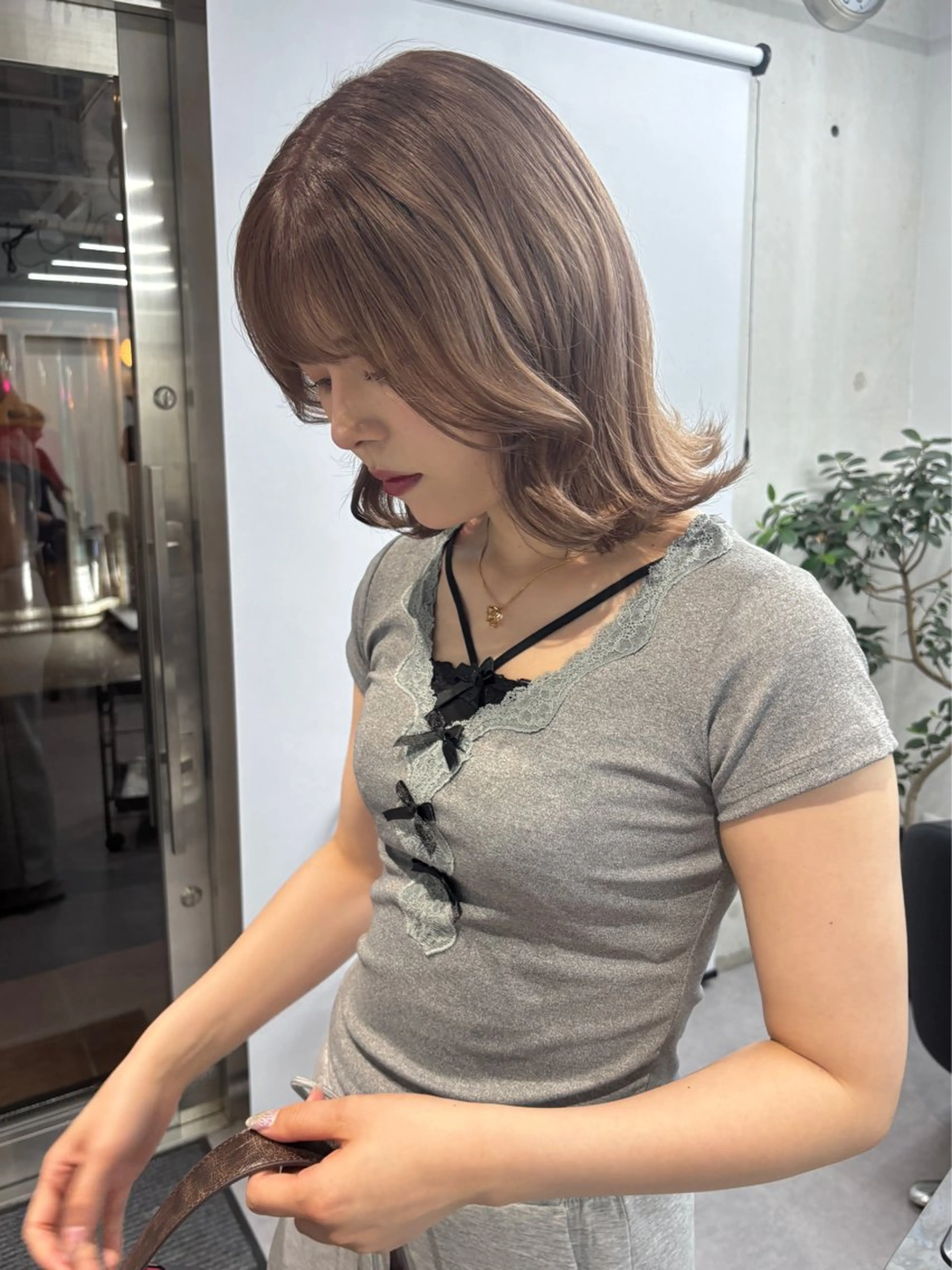 ミディアム カラー グレージュ Halo所属・玖須　綾音 /柔らかい海外ヘア♡のヘアスタイル